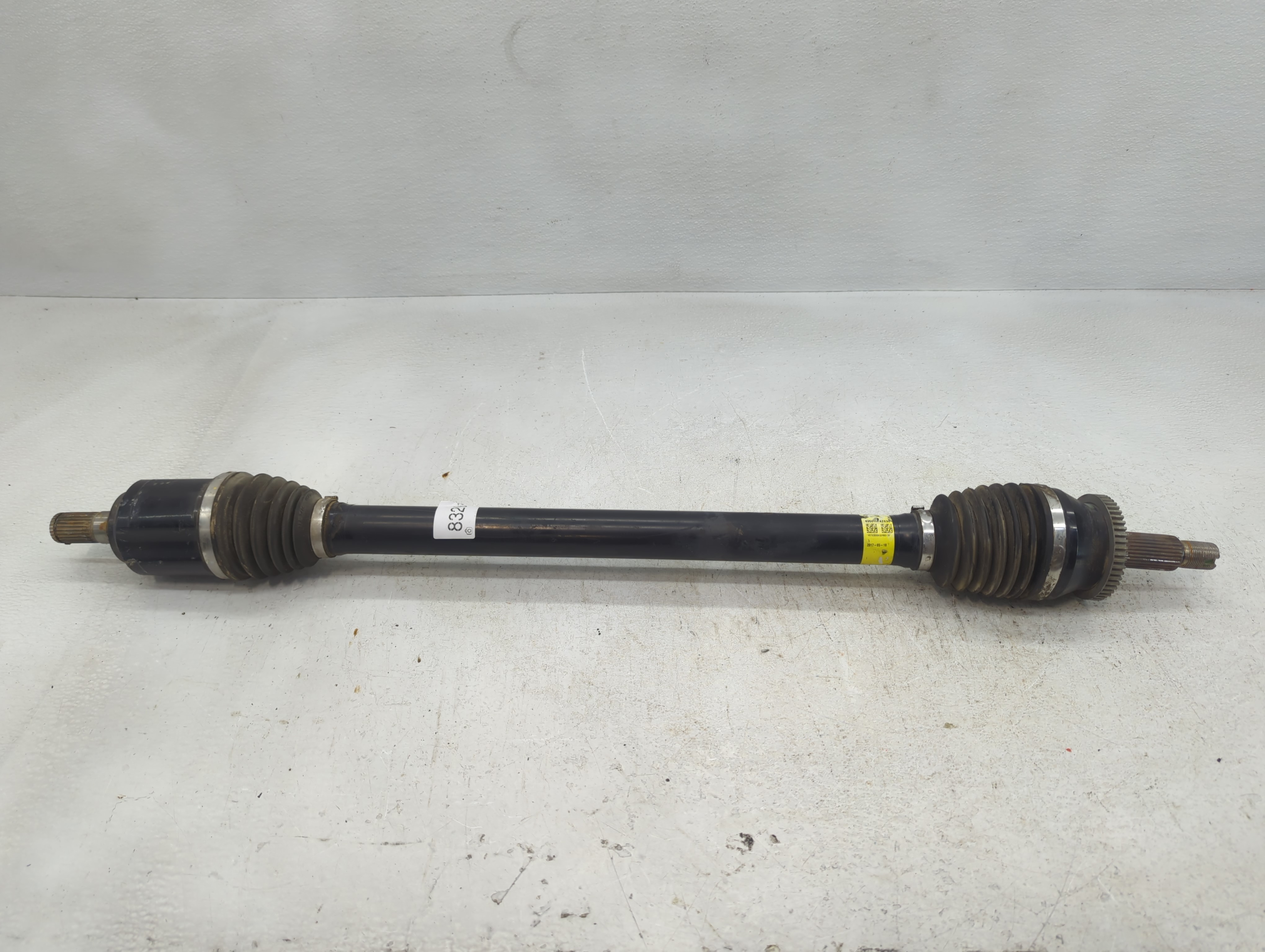 2018 Hyundai Santa Fe Axle Shaft Front Passenger Cv C/v 832914 - Oemusedautoparts1.com