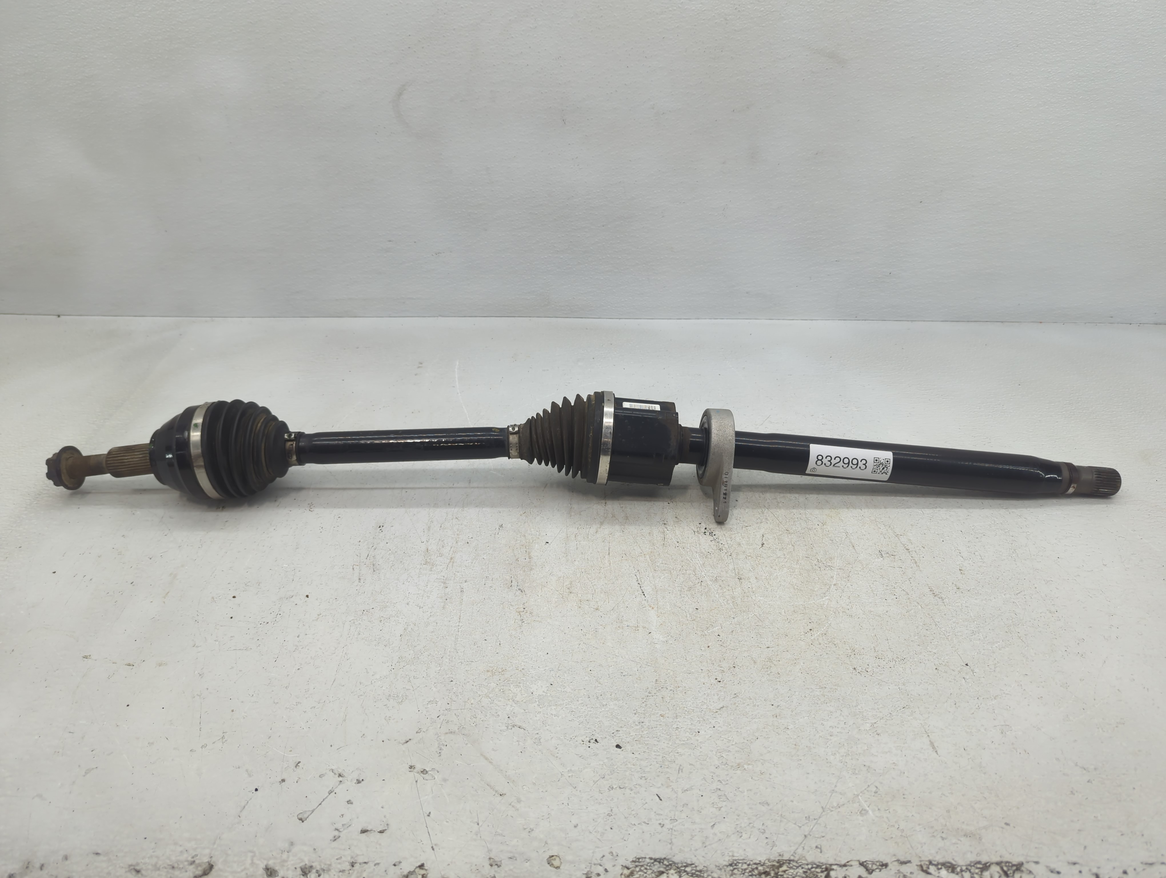 2017-2022 Chrysler Pacifica Axle Shaft Front Passenger Cv C/v 832993 - Oemusedautoparts1.com