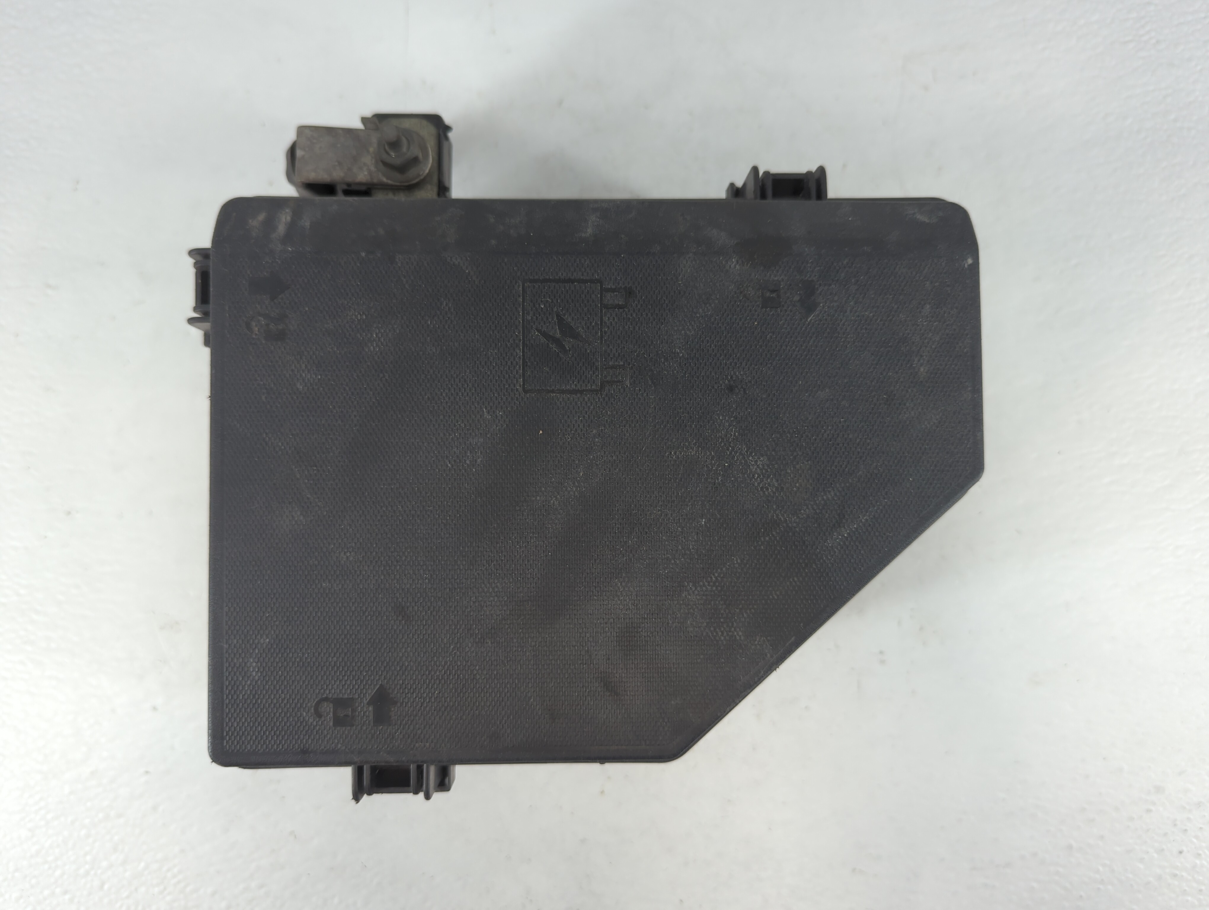 2015-2017 Buick Enclave Fusebox Fuse Box Relay Module 23436806 833047 - Oemusedautoparts1.com