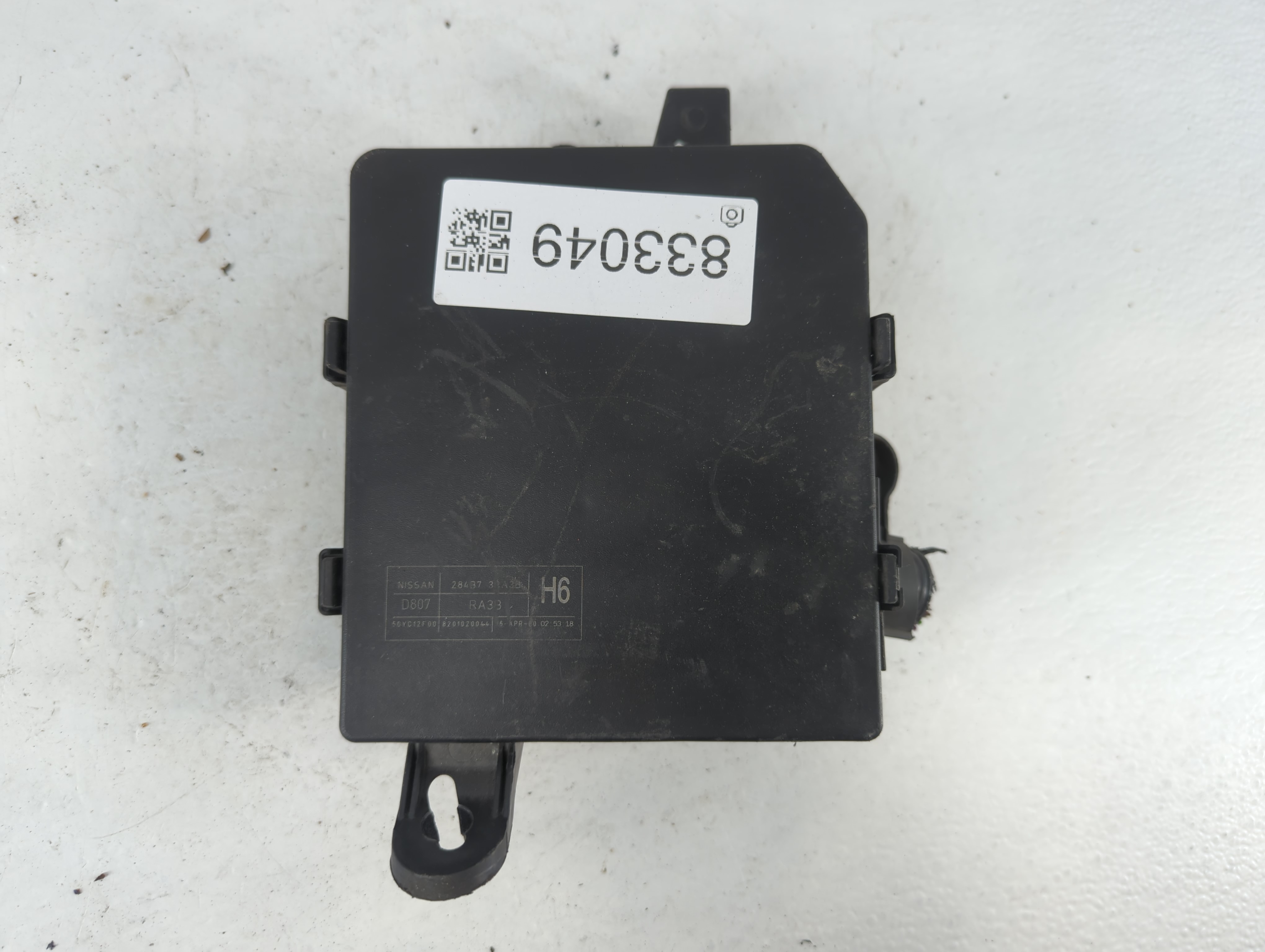 Picture of Nissan Sentra Fusebox Fuse Box Relay Module 28437 3ra3b 833049