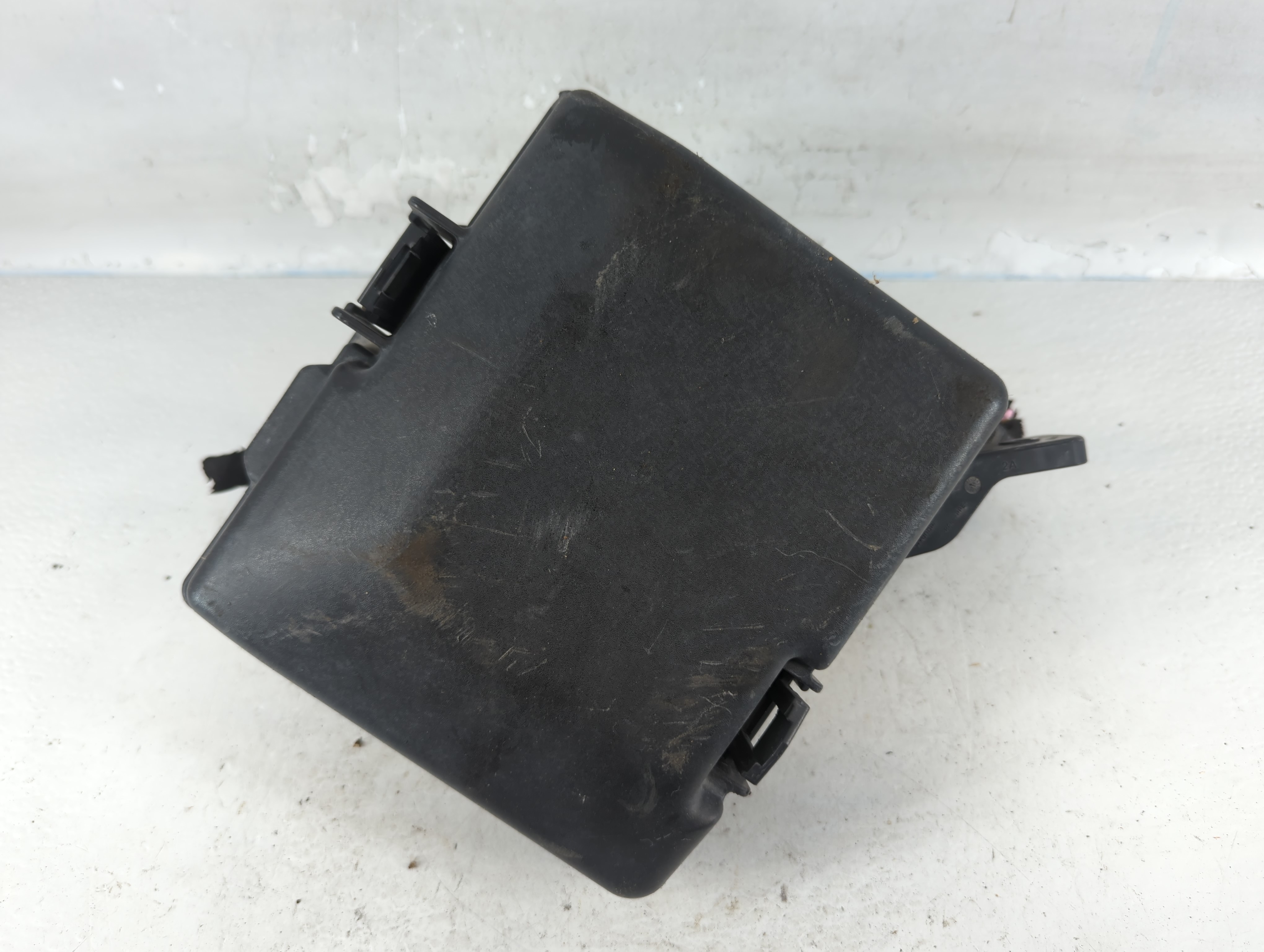 2015-2015 Hyundai Sonata Fusebox Fuse Box Relay Module 91950-c1820 833050 - Oemusedautoparts1.com