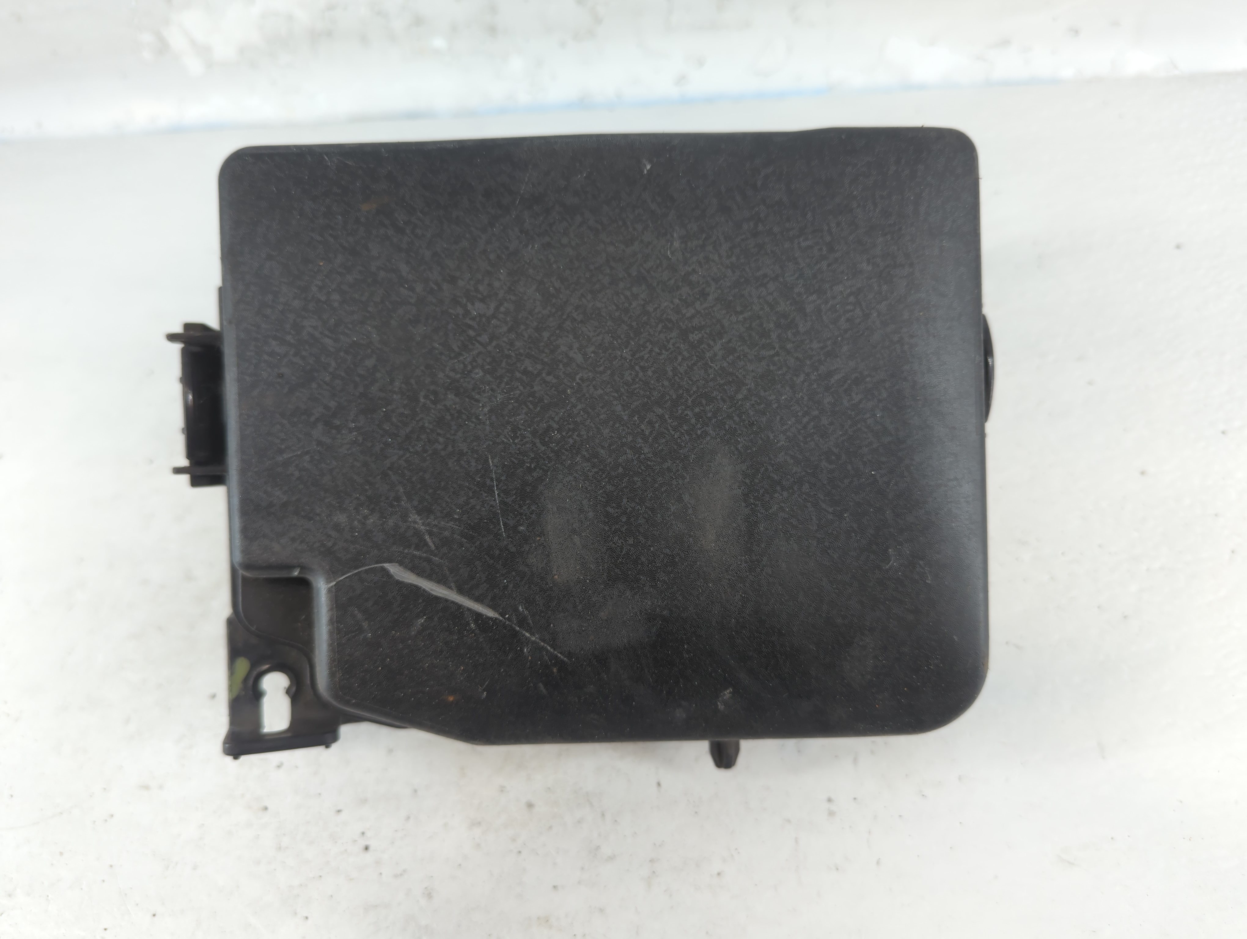 2014-2016 Hyundai Elantra Fusebox Fuse Box Relay Module 91956-00035 833067 - Oemusedautoparts1.com