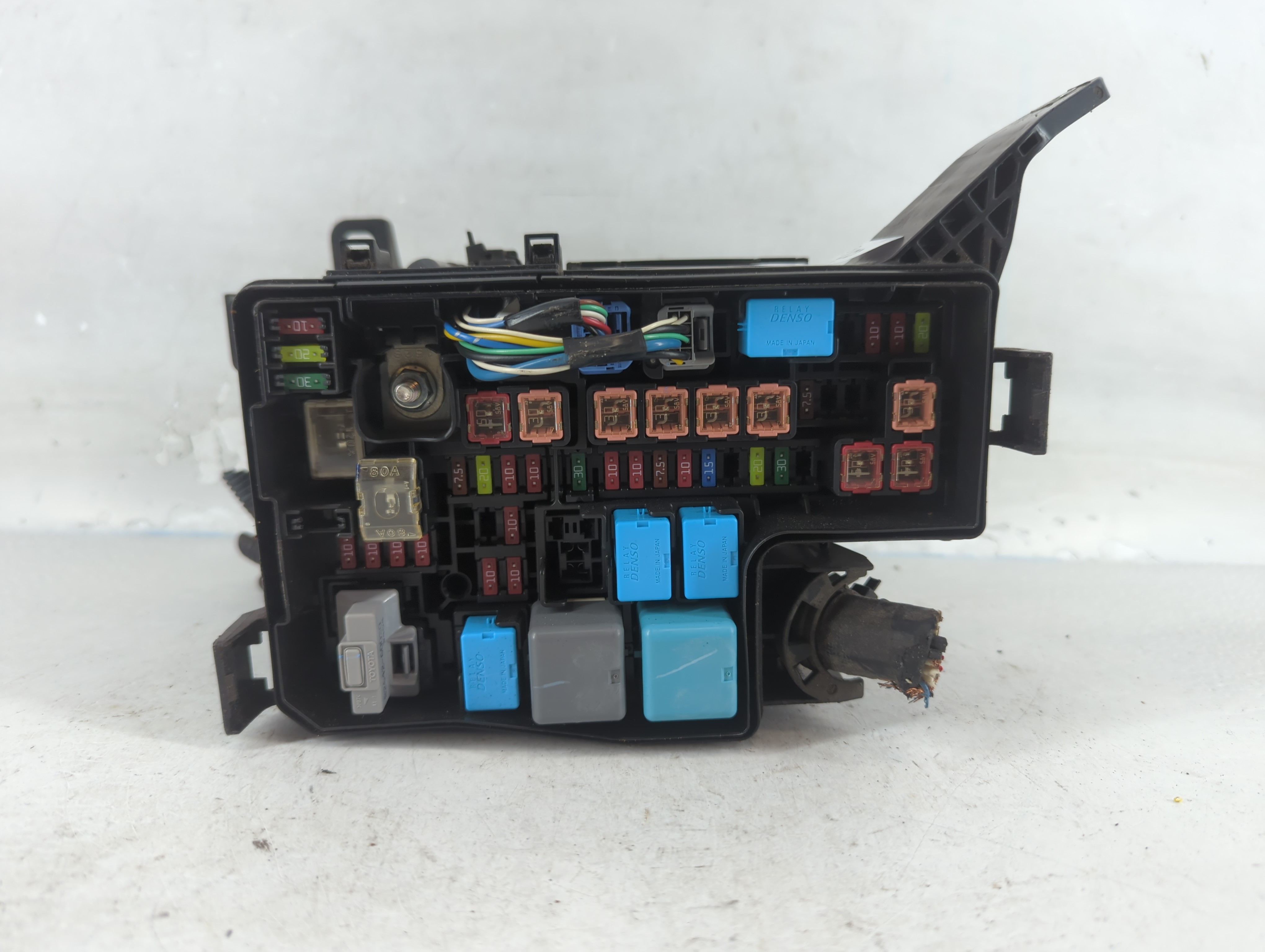 2013-2018 Toyota Rav4 Fusebox Fuse Box Relay Module 833073 - Oemusedautoparts1.com