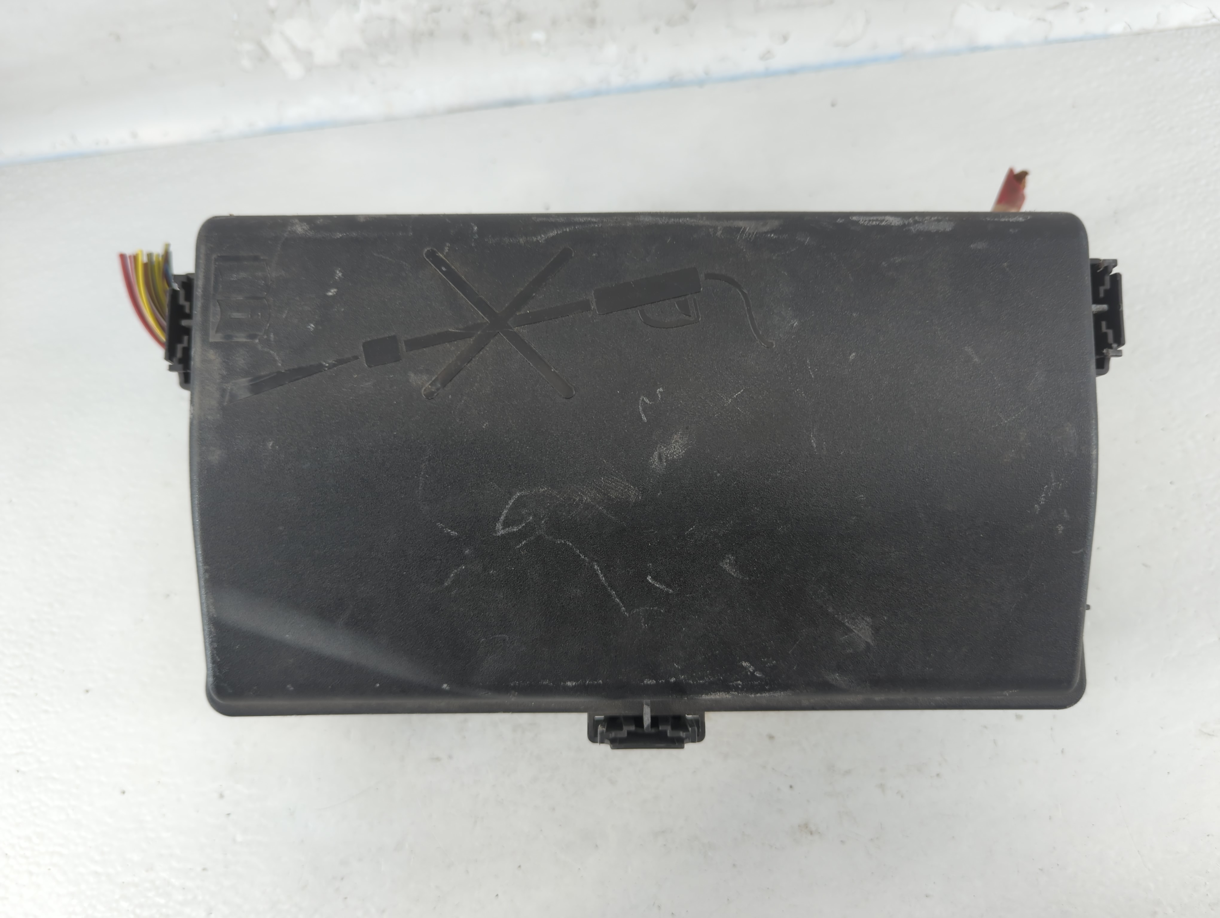 2011-2014 Chevrolet Cruze Fusebox Fuse Box Relay Module 95216200_01 833090 - Oemusedautoparts1.com