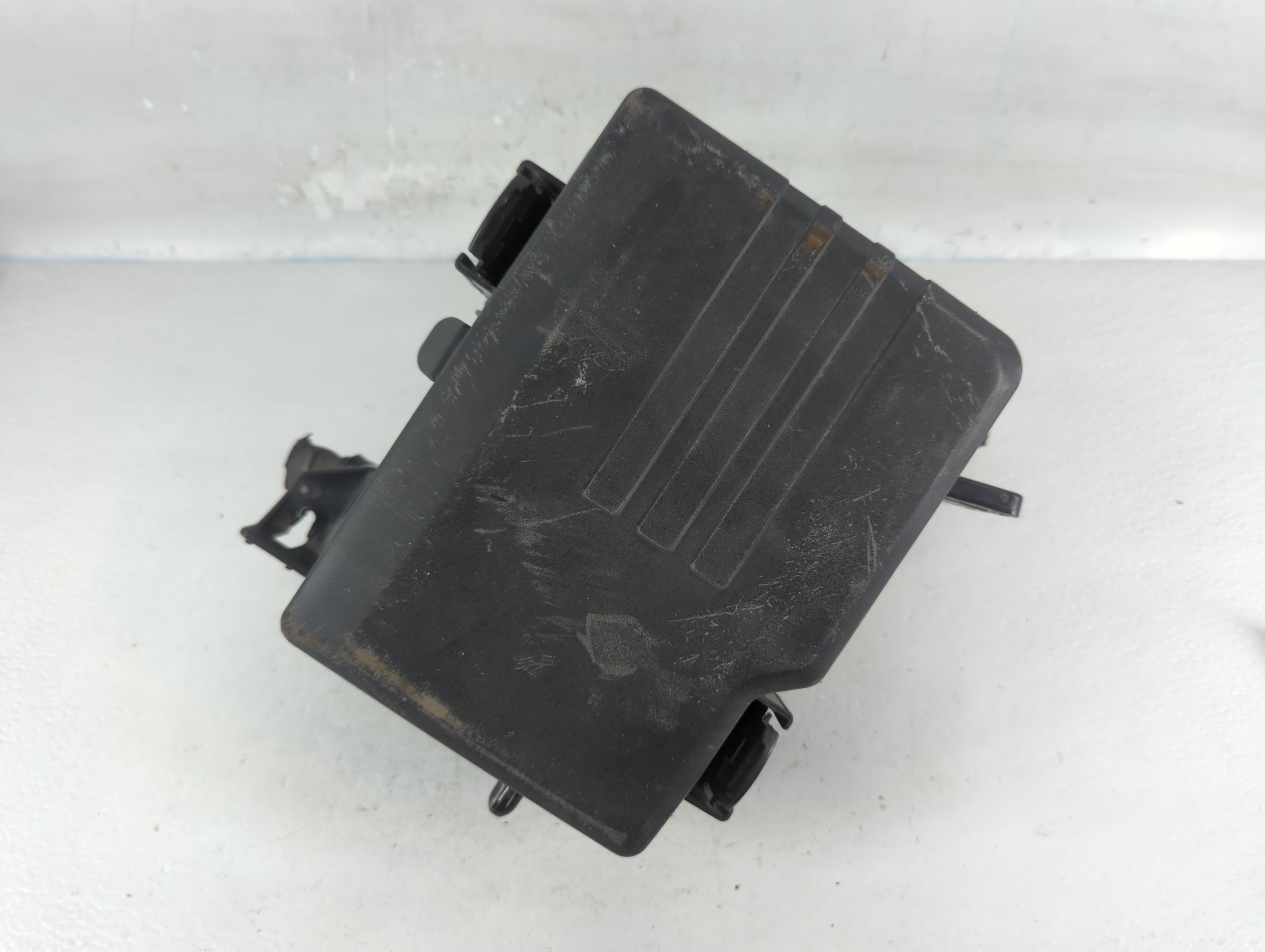 Picture of 2020-2022 Kia Telluride Fusebox Fuse Box Relay Module 91956-s9060 833094