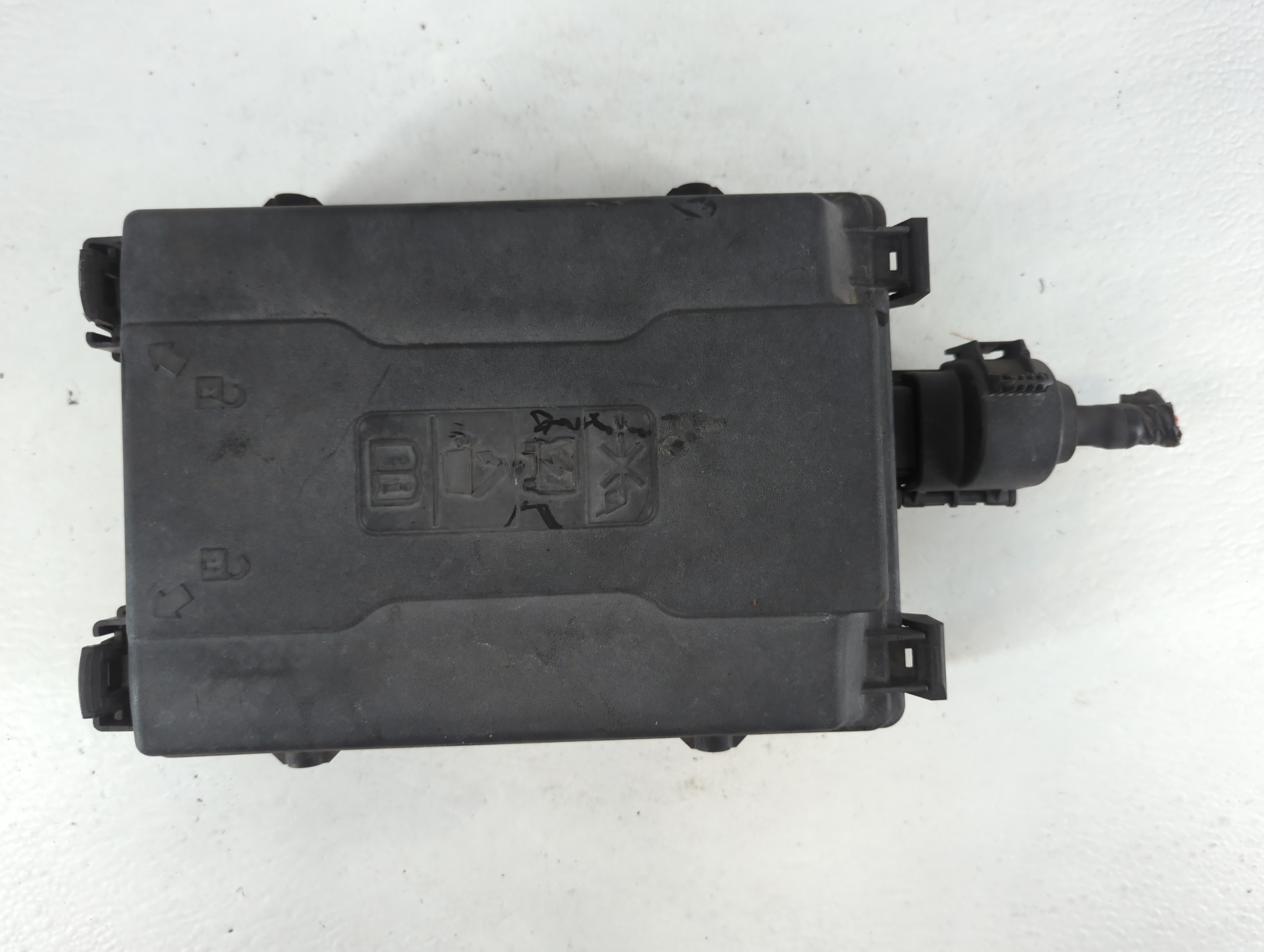 Gmc Yukon Xl Fusebox Fuse Box Relay Module 23418066 833099 - Oemusedautoparts1.com