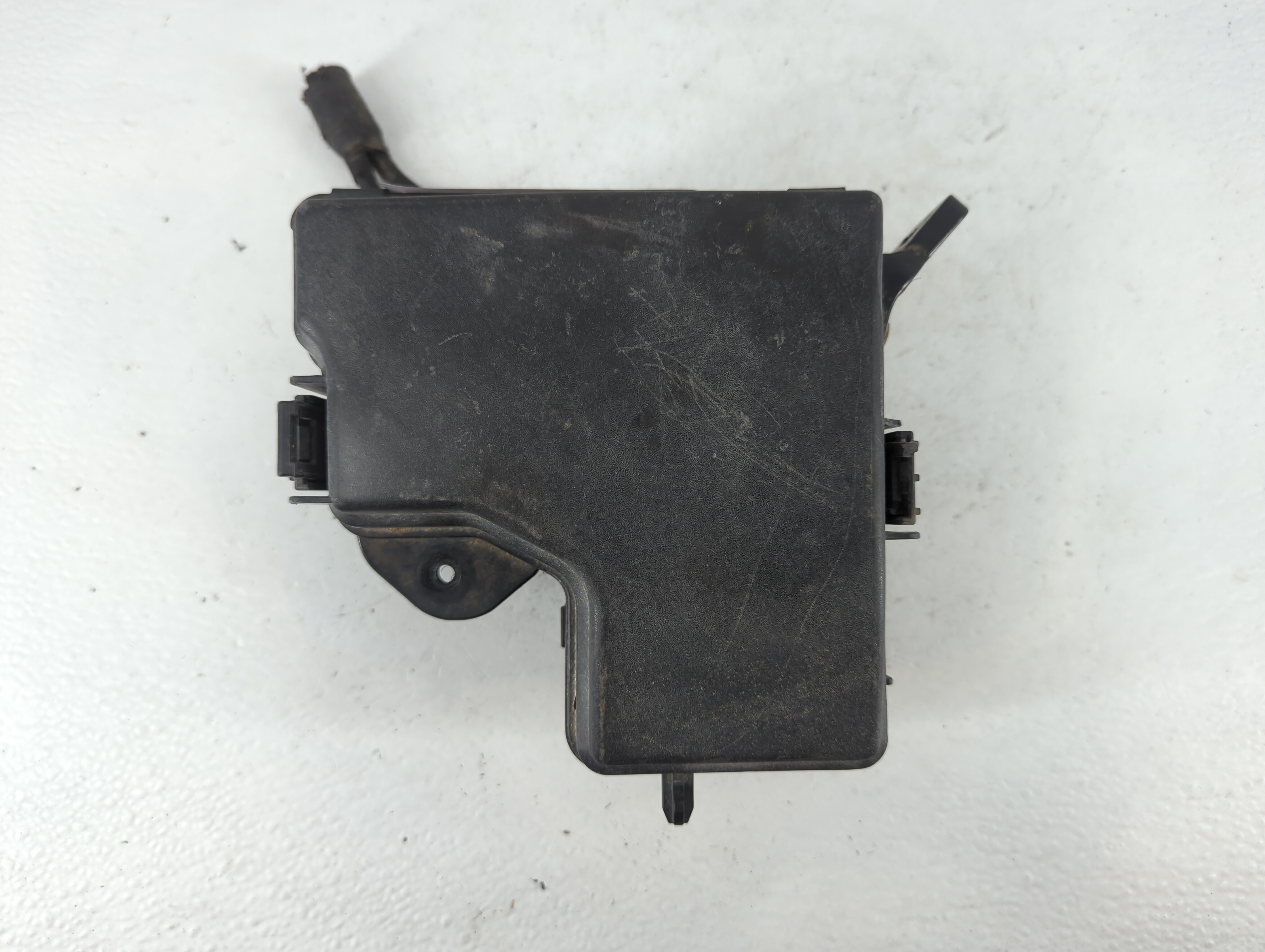 Picture of 2012-2014 Hyundai Veloster Fusebox Fuse Box Relay Module 91236 2v057 833100