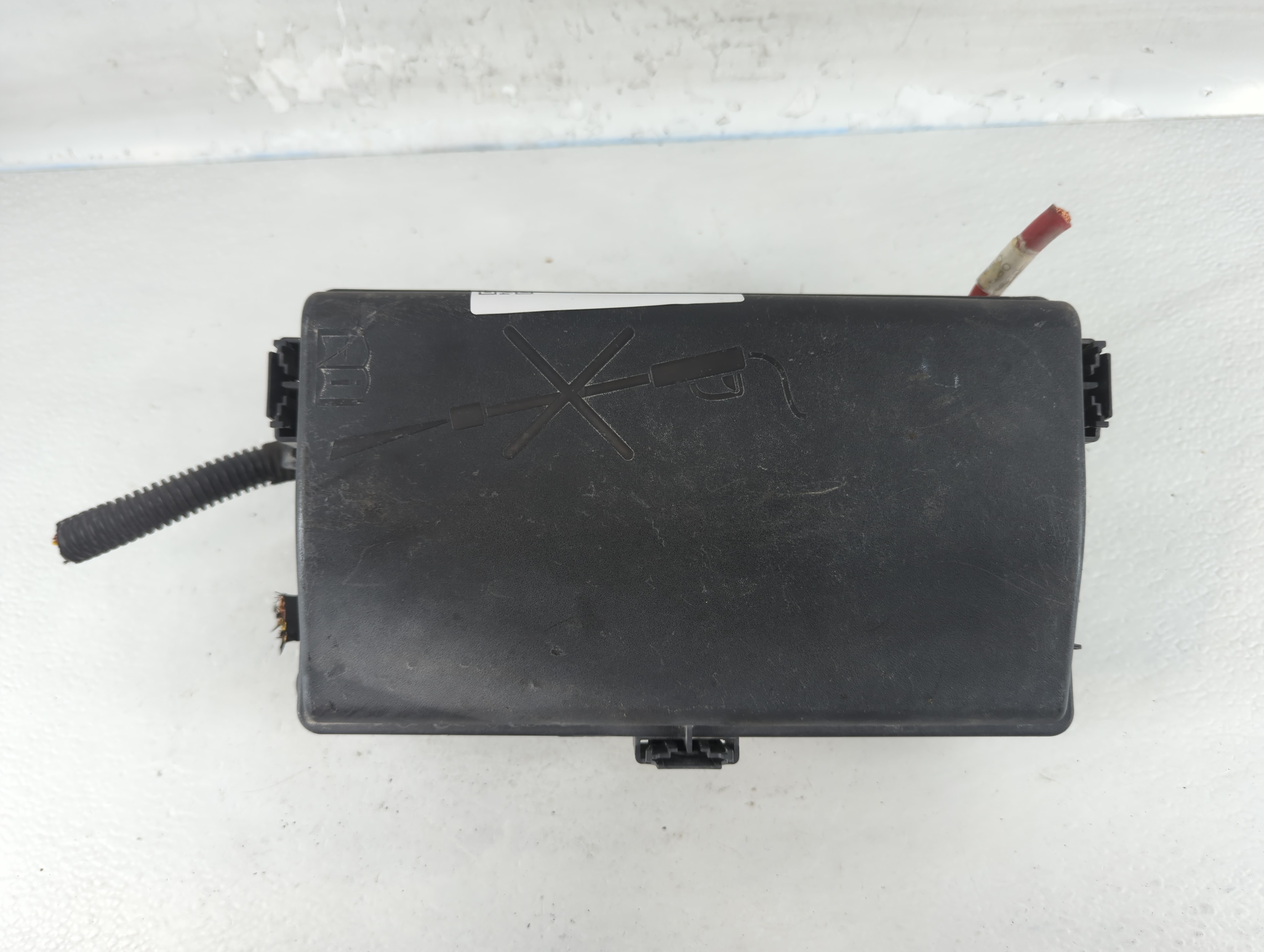 2015-2016 Chevrolet Cruze Fusebox Fuse Box Relay Module 94552220_01 833139 - Oemusedautoparts1.com