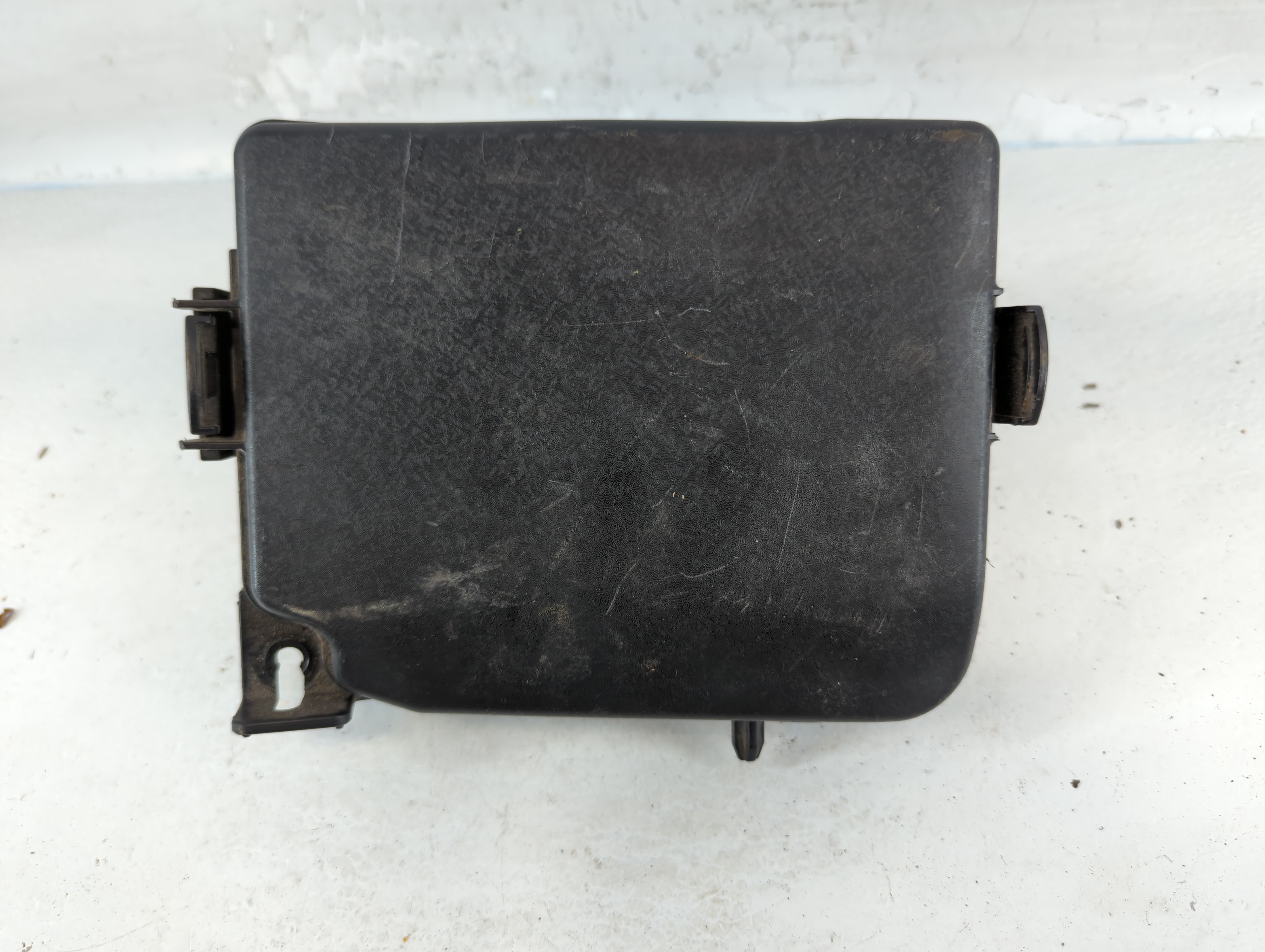 2017-2018 Kia Forte Fusebox Fuse Box Relay Module 91218 B0400 833143 - Oemusedautoparts1.com