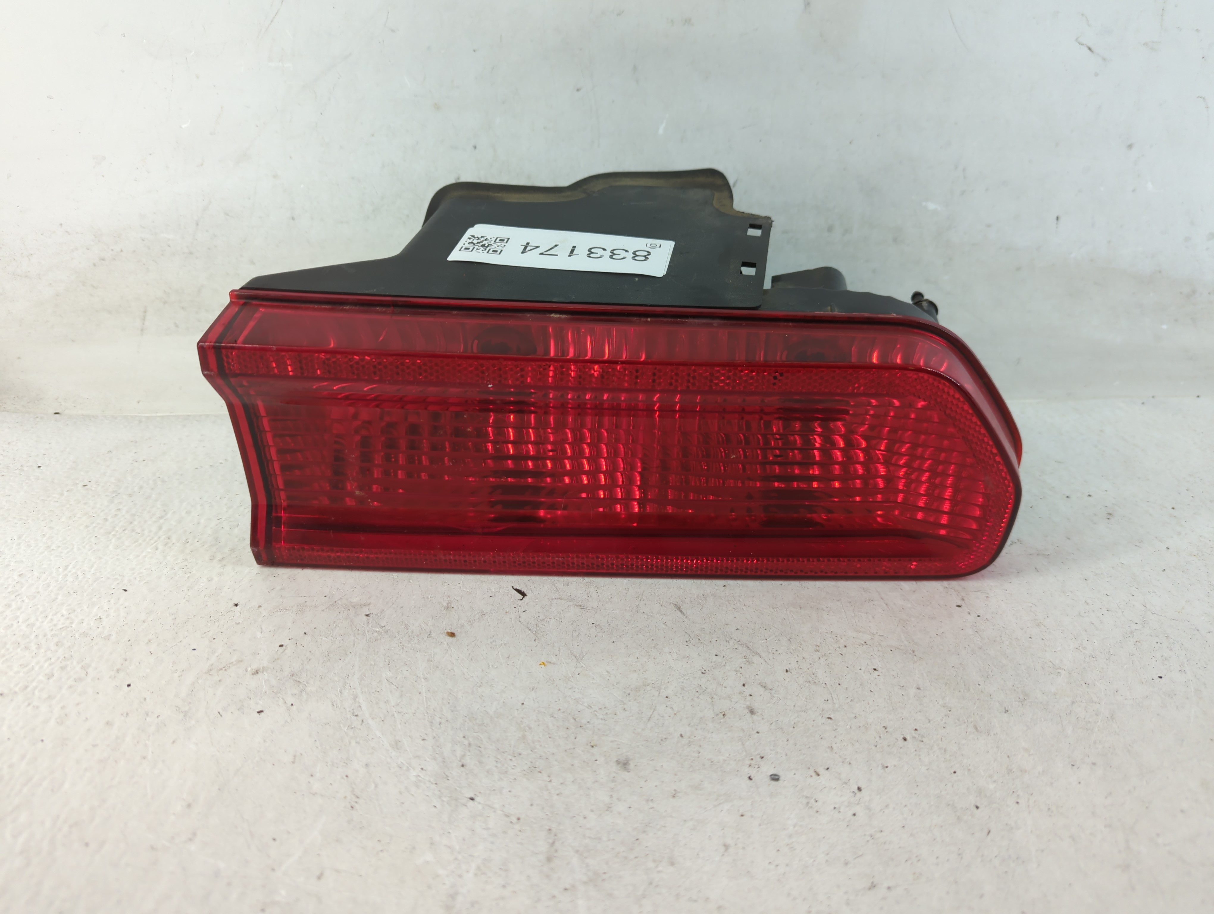Picture of 2008-2014 Dodge Challenger Passenger Right Side Tail Light Taillight Oem 833174