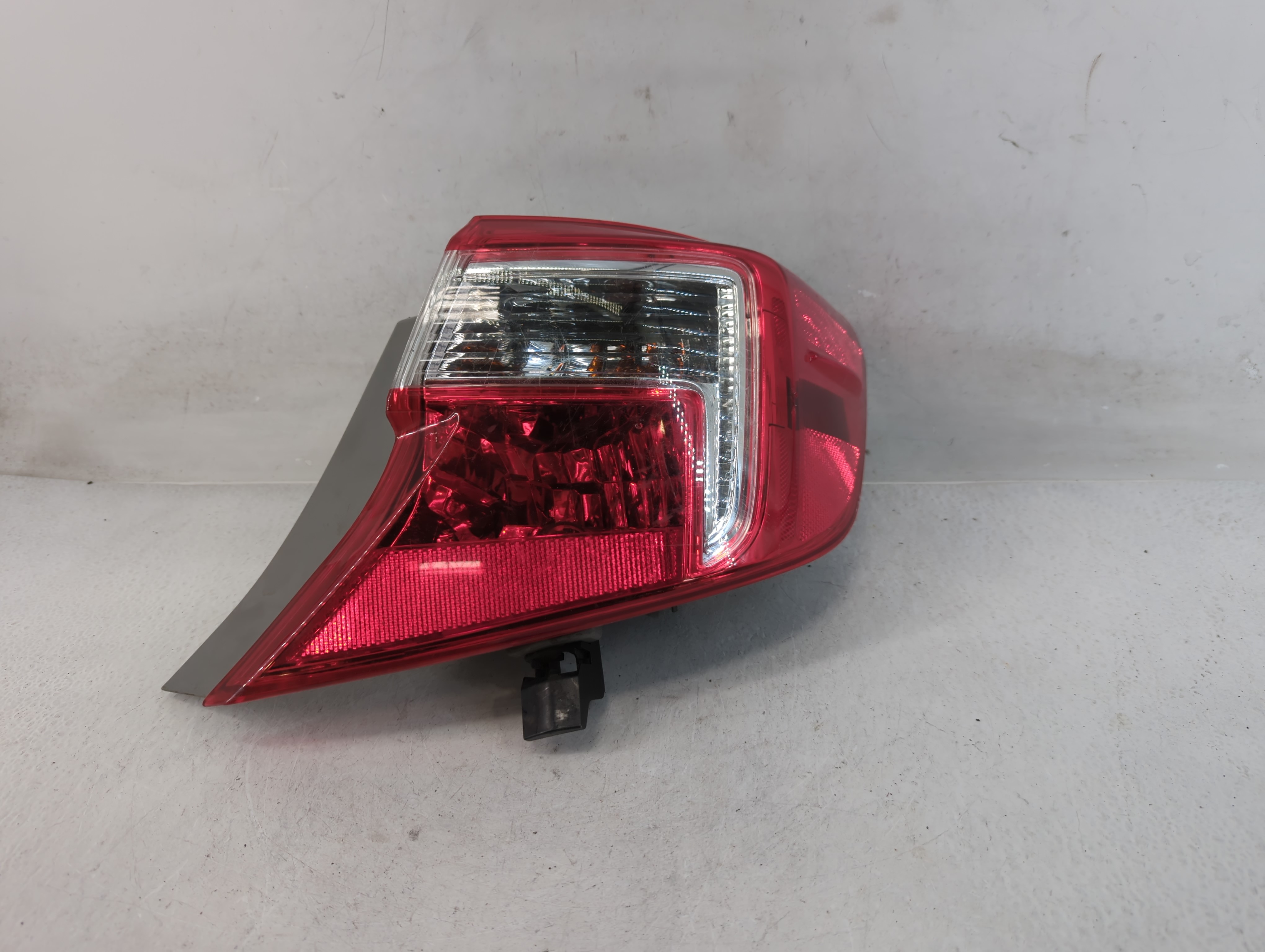 2012-2014 Toyota Camry Passenger Right Side Tail Light Taillight Oem 833192 - Oemusedautoparts1.com