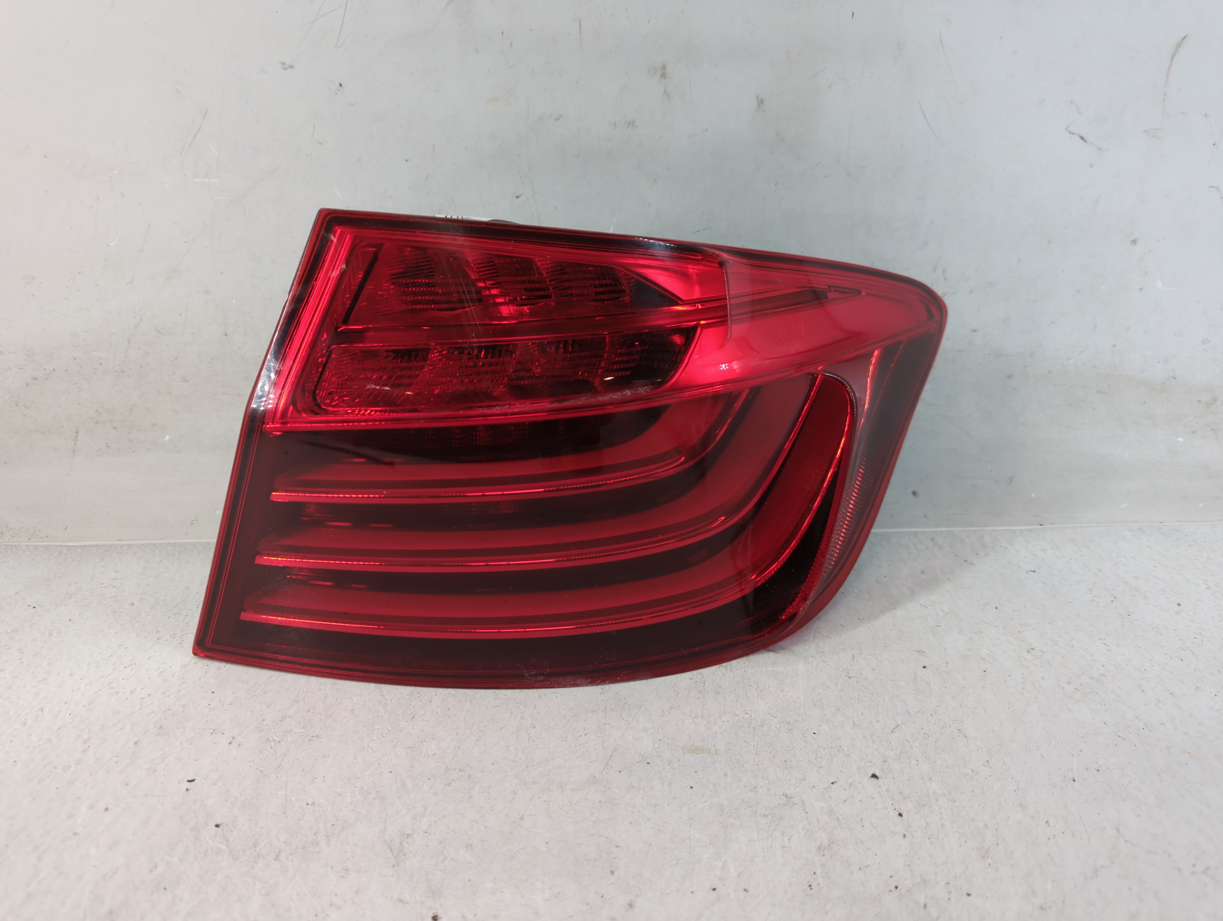 Picture of 2014-2016 Bmw 535i Passenger Right Side Tail Light Taillight Oem 833193