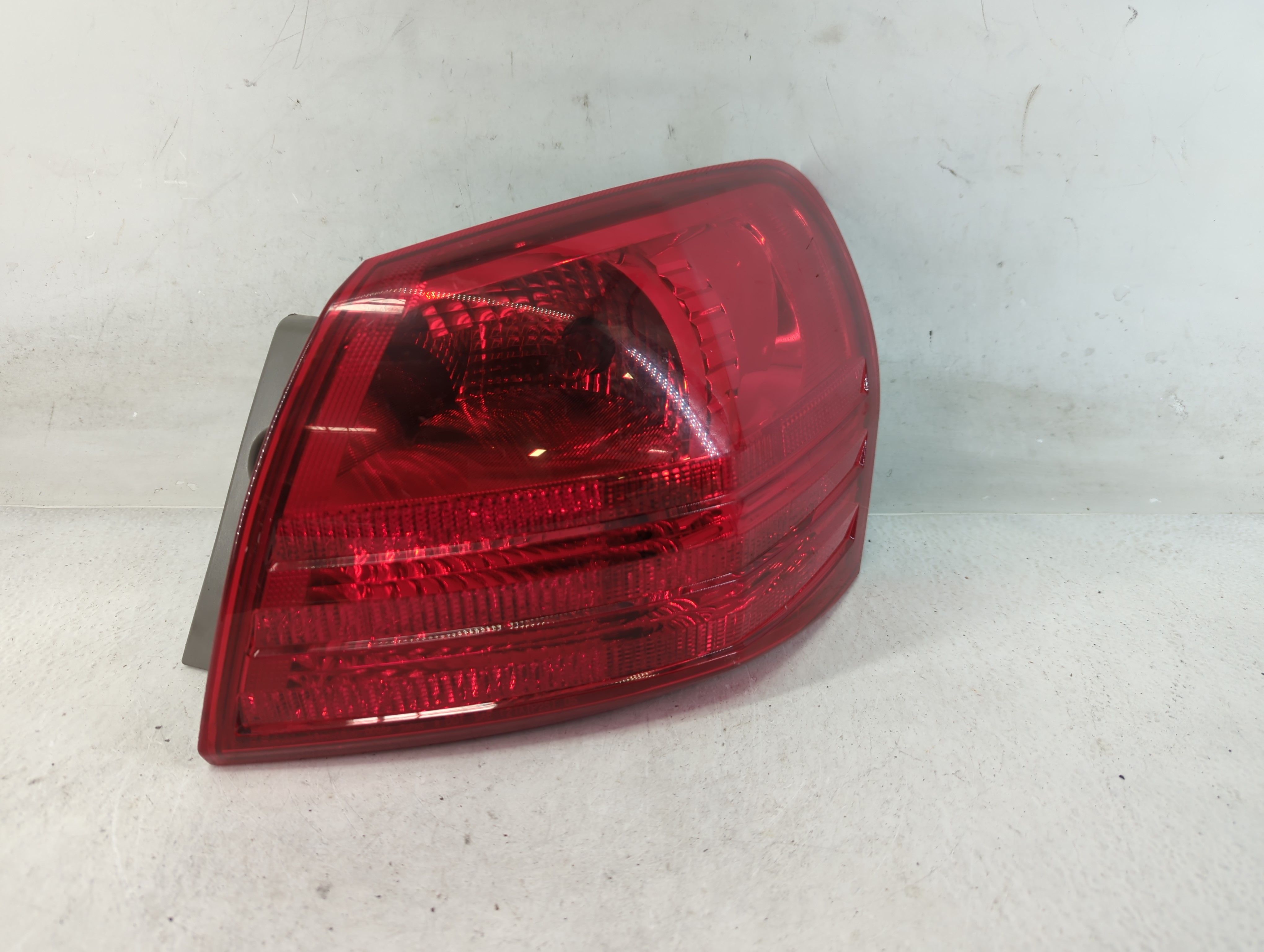 2008-2015 Nissan Rogue Passenger Right Side Tail Light Taillight Oem 833199 - Oemusedautoparts1.com