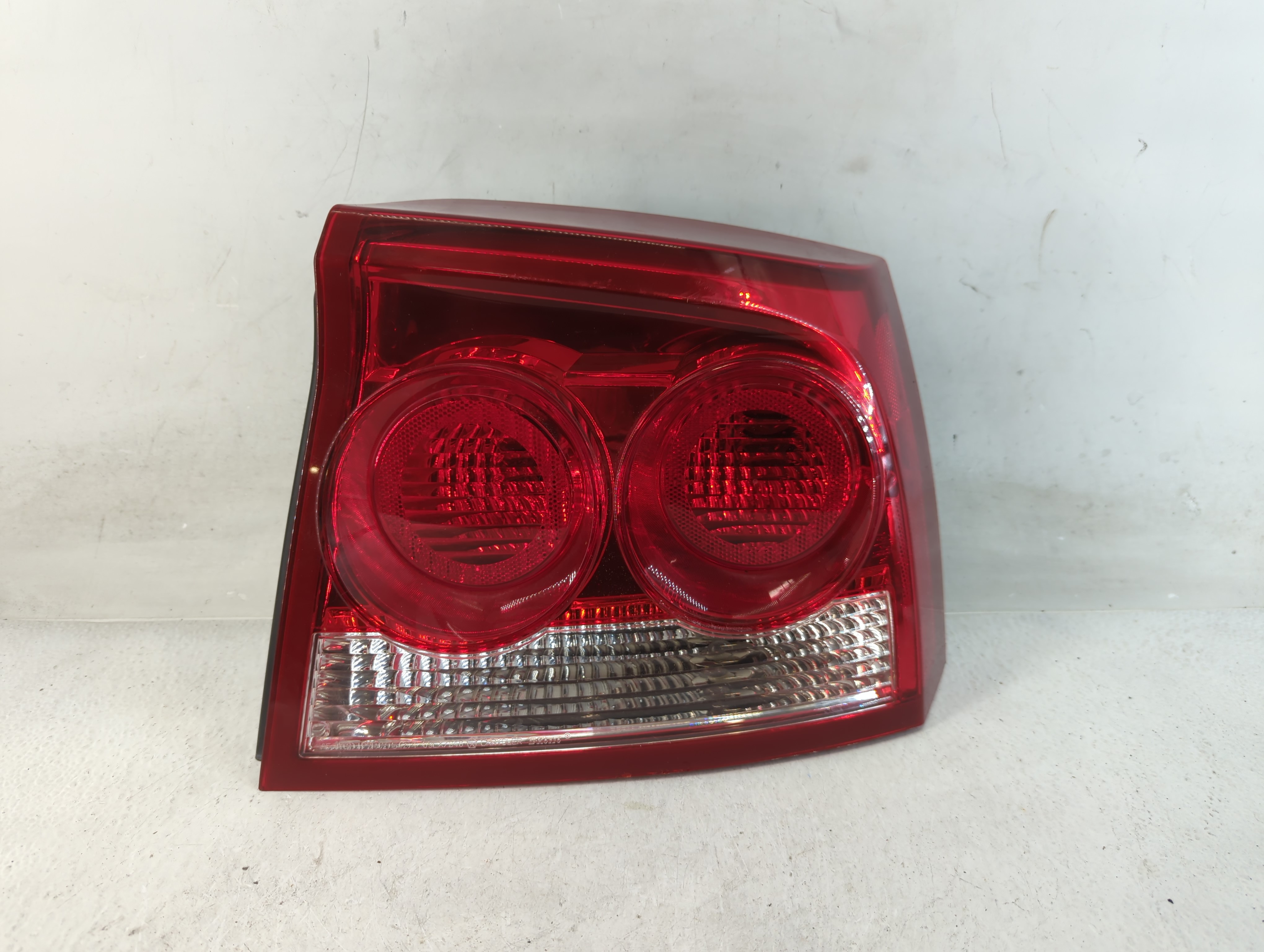 Picture of 2009-2010 Dodge Charger Passenger Right Side Tail Light Taillight Oem 833200