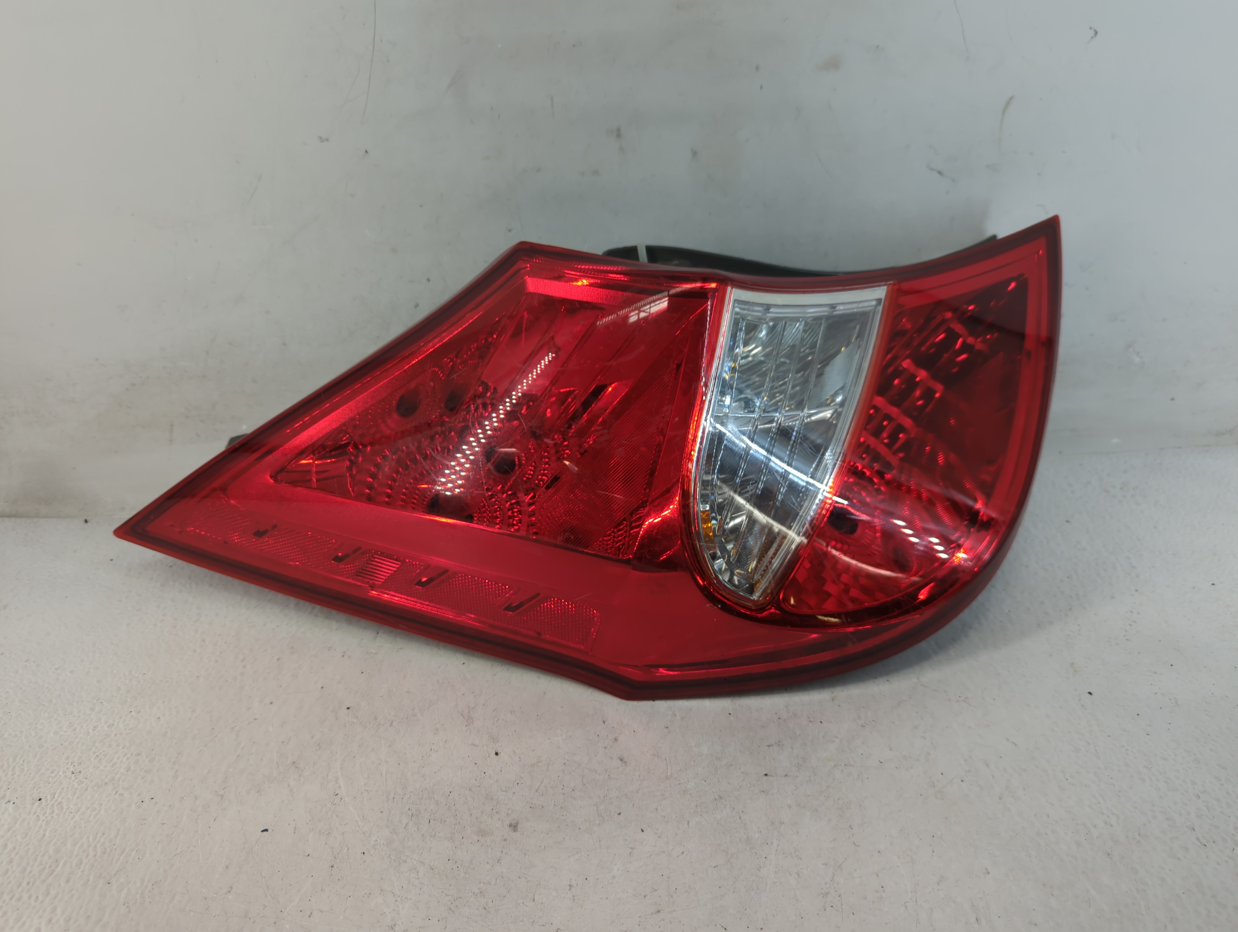 2012-2017 Hyundai Accent Driver Left Side Tail Light Taillight Oem 833222 - Oemusedautoparts1.com