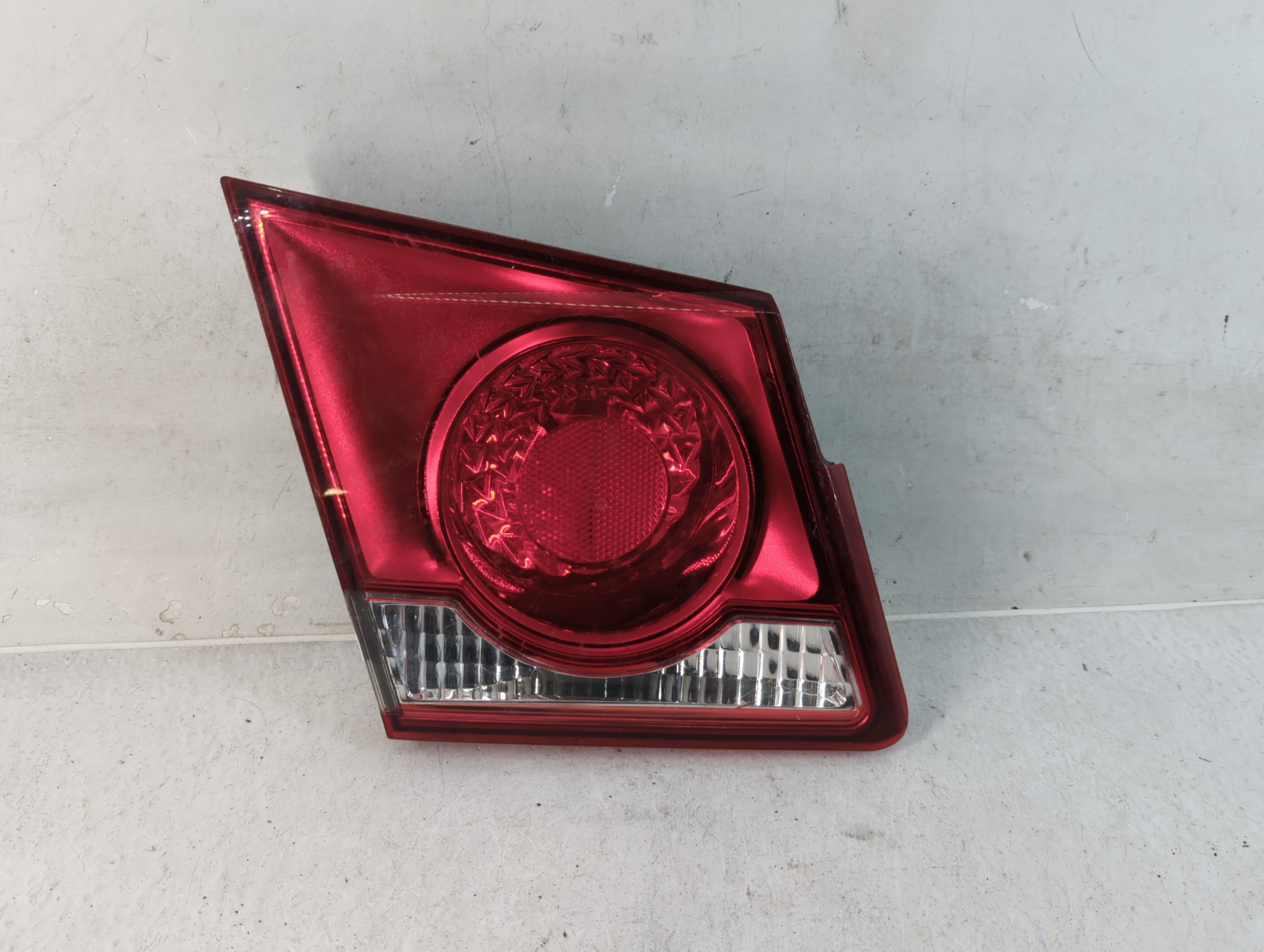 Chevrolet Cruze Limited Driver Left Side Tail Light Taillight Oem 833231 - Oemusedautoparts1.com