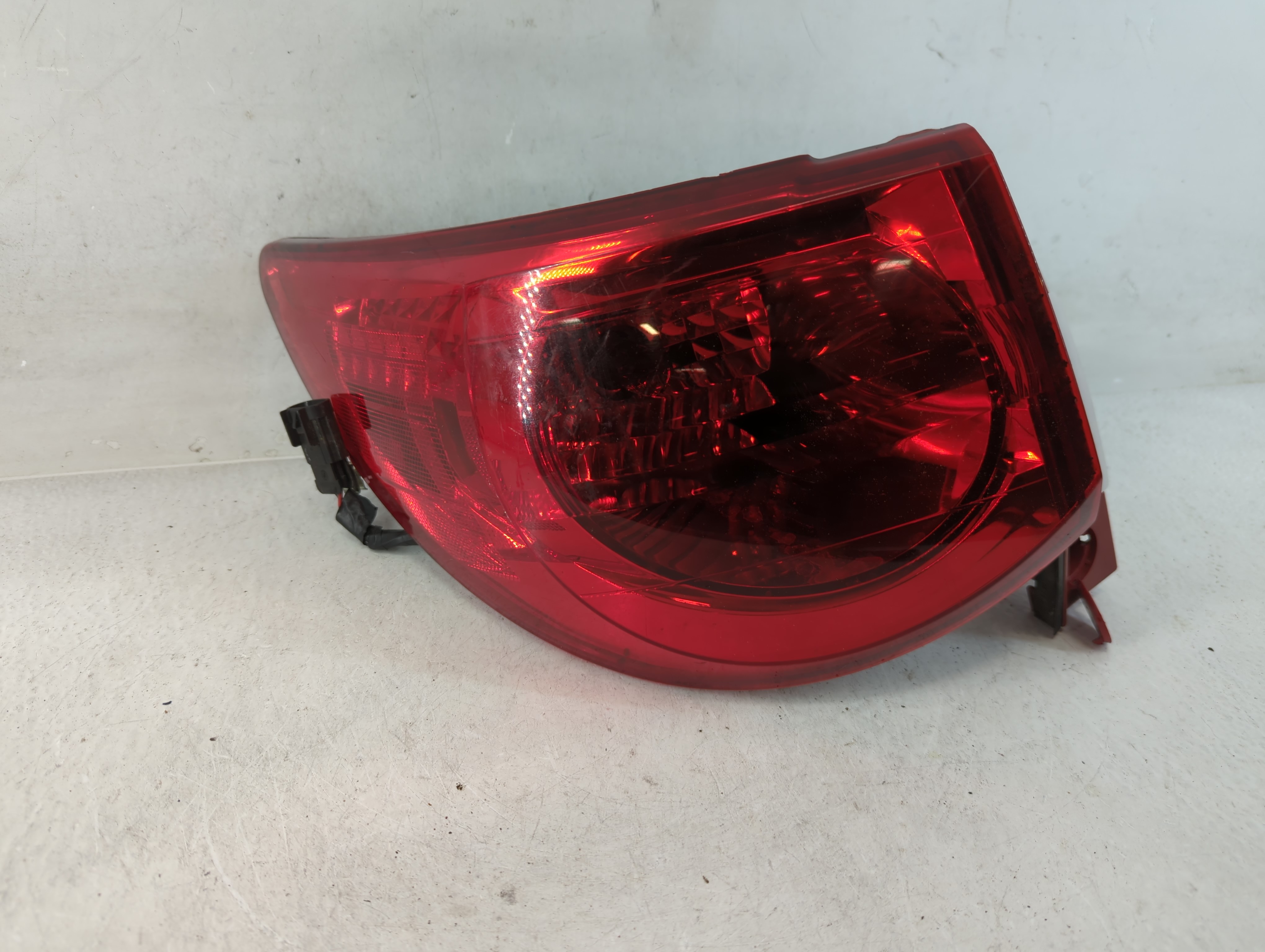 2012 Chevrolet Traverse Driver Left Side Tail Light Taillight Oem 833232 - Oemusedautoparts1.com