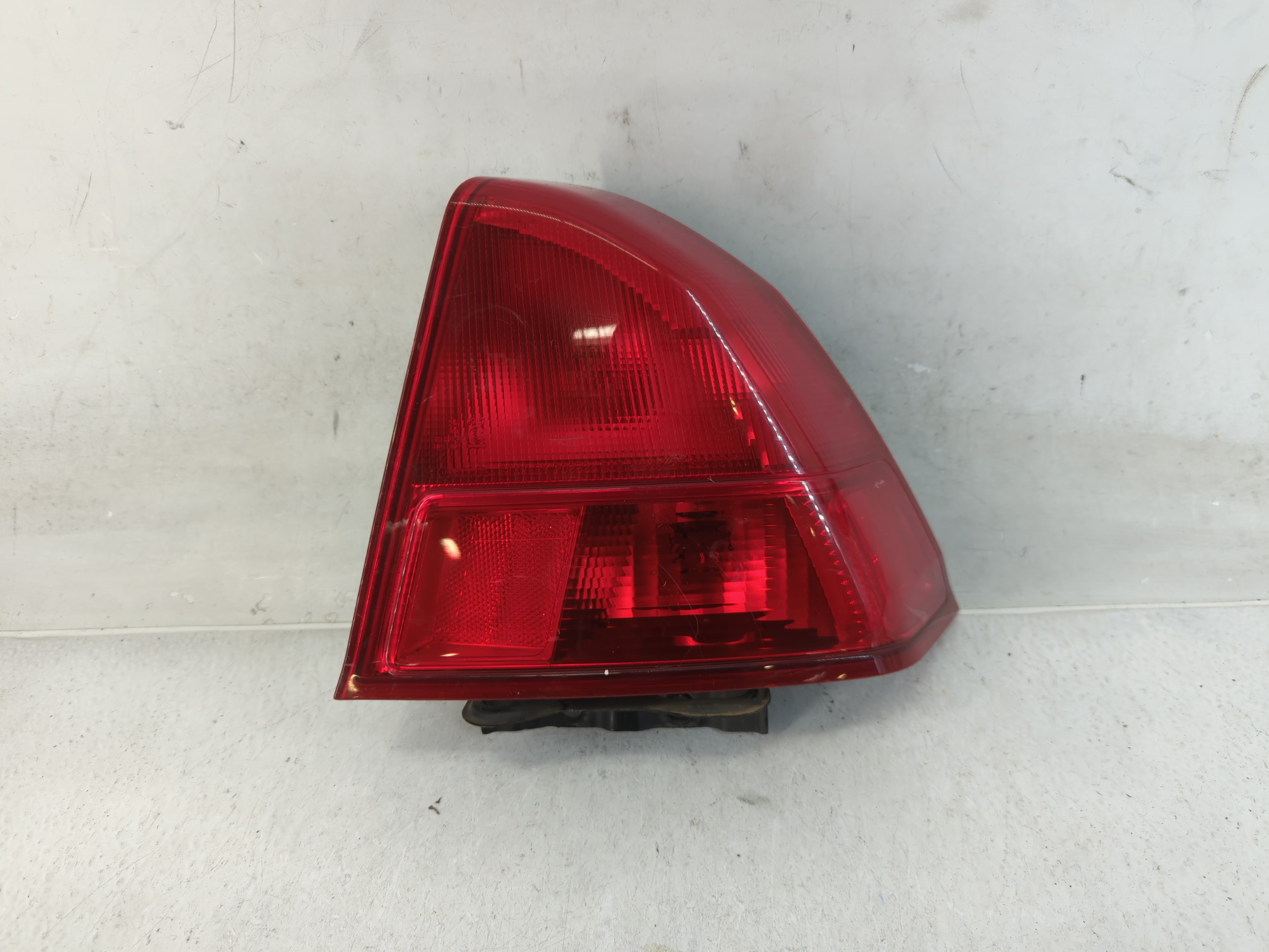 2001-2002 Honda Civic Passenger Right Side Tail Light Taillight Oem 833234 - Oemusedautoparts1.com