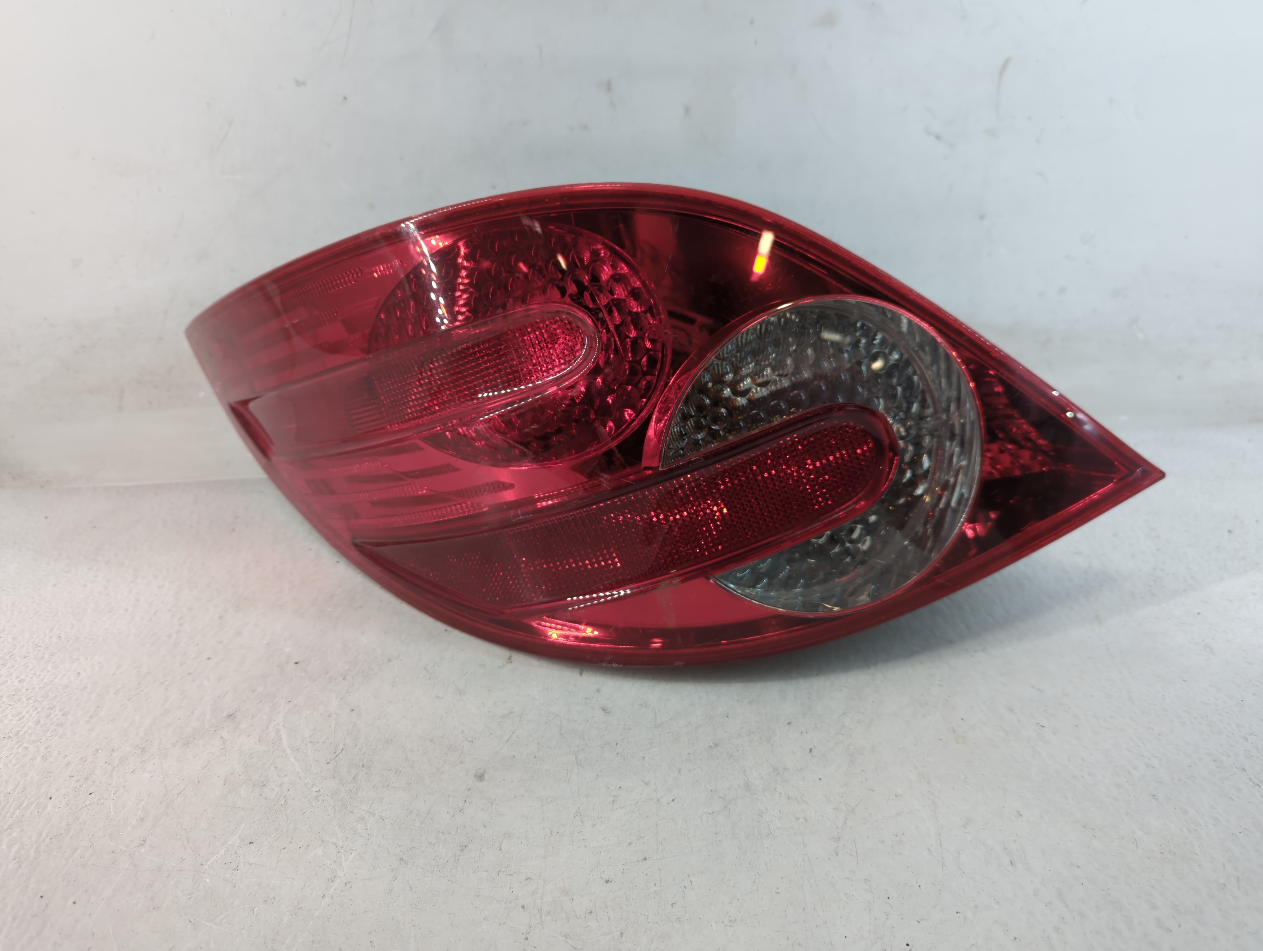 2006-2007 Mercedes-benz R500 Driver Left Side Tail Light Taillight Oem 833260 - Oemusedautoparts1.com