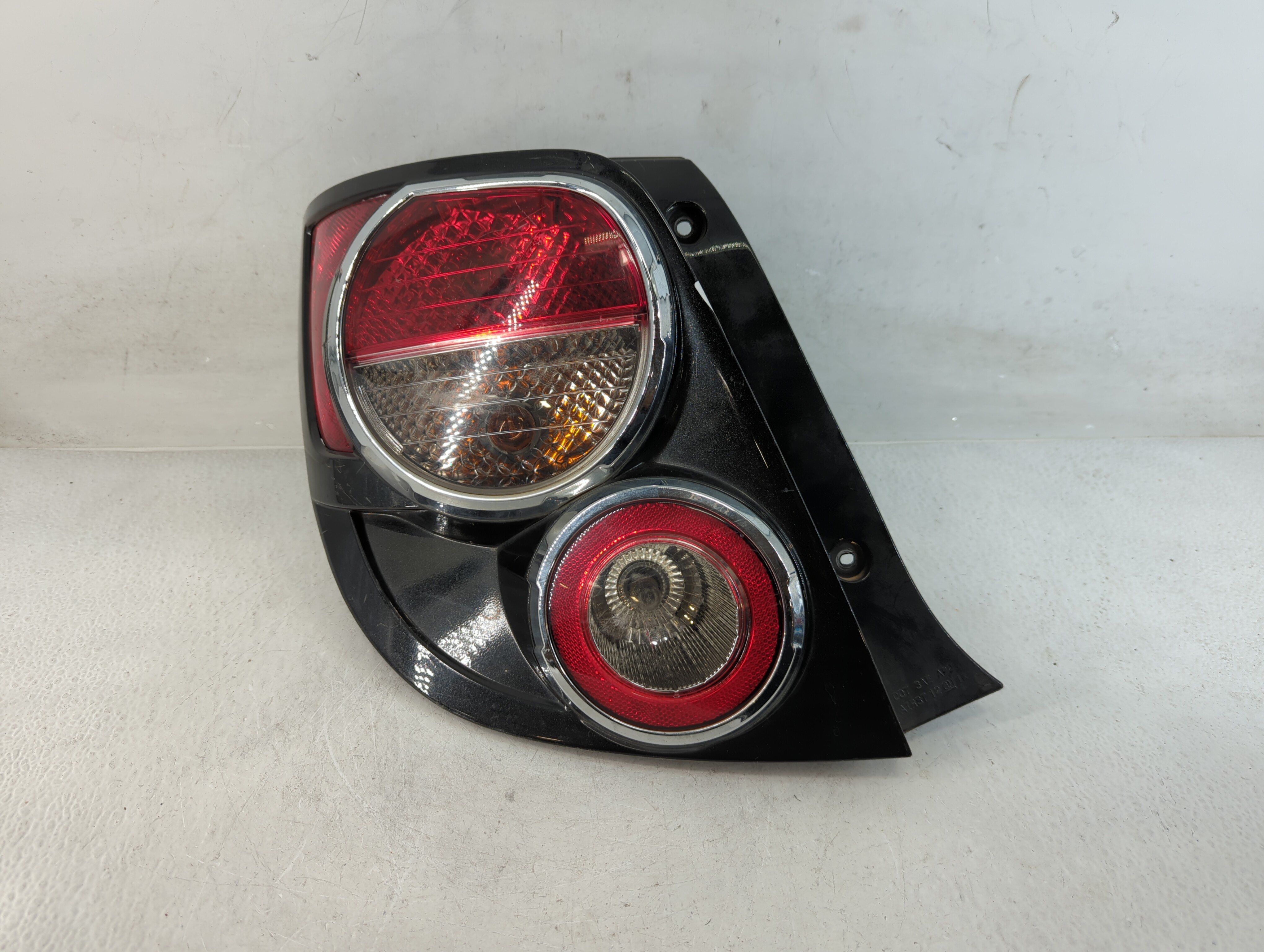2012-2016 Chevrolet Sonic Driver Left Side Tail Light Taillight Oem 833262 - Oemusedautoparts1.com