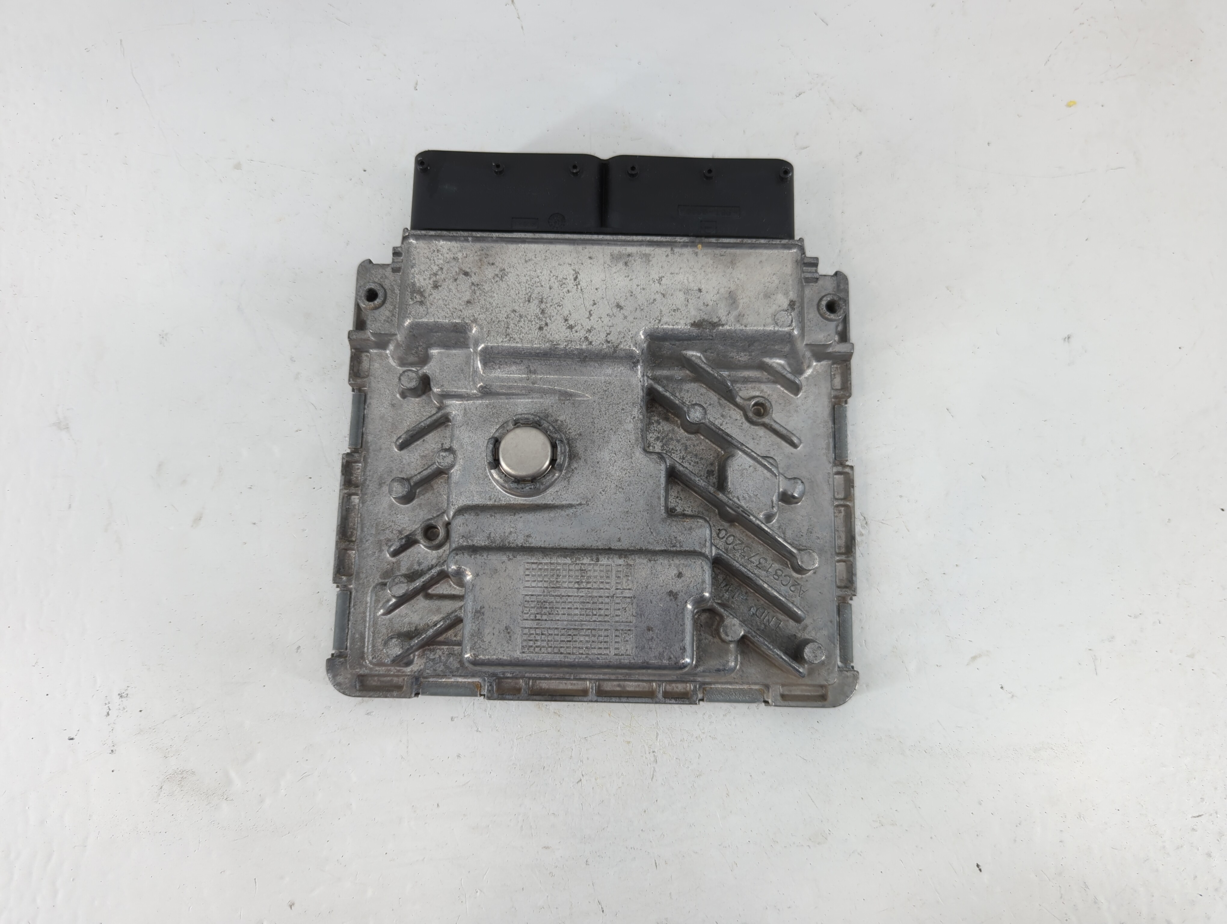 Picture of 2015-2015 Volkswagen Passat Engine Control Computer Ecu Pcm Ecm Pcu Oem 833343