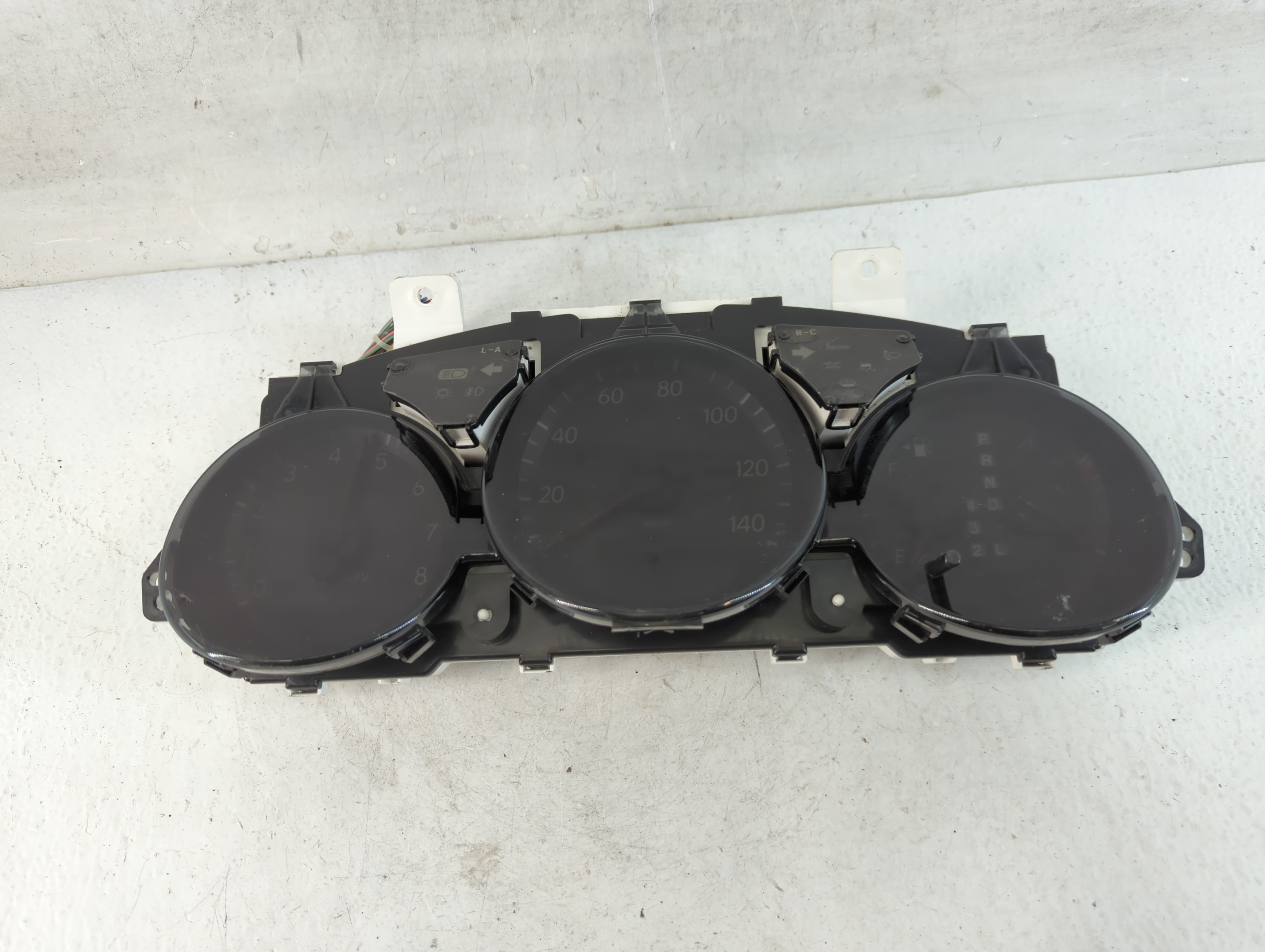 Picture of 2004-2004 Lexus Es330 Speedometer Instrument Cluster Gauges 83800-33680 833507