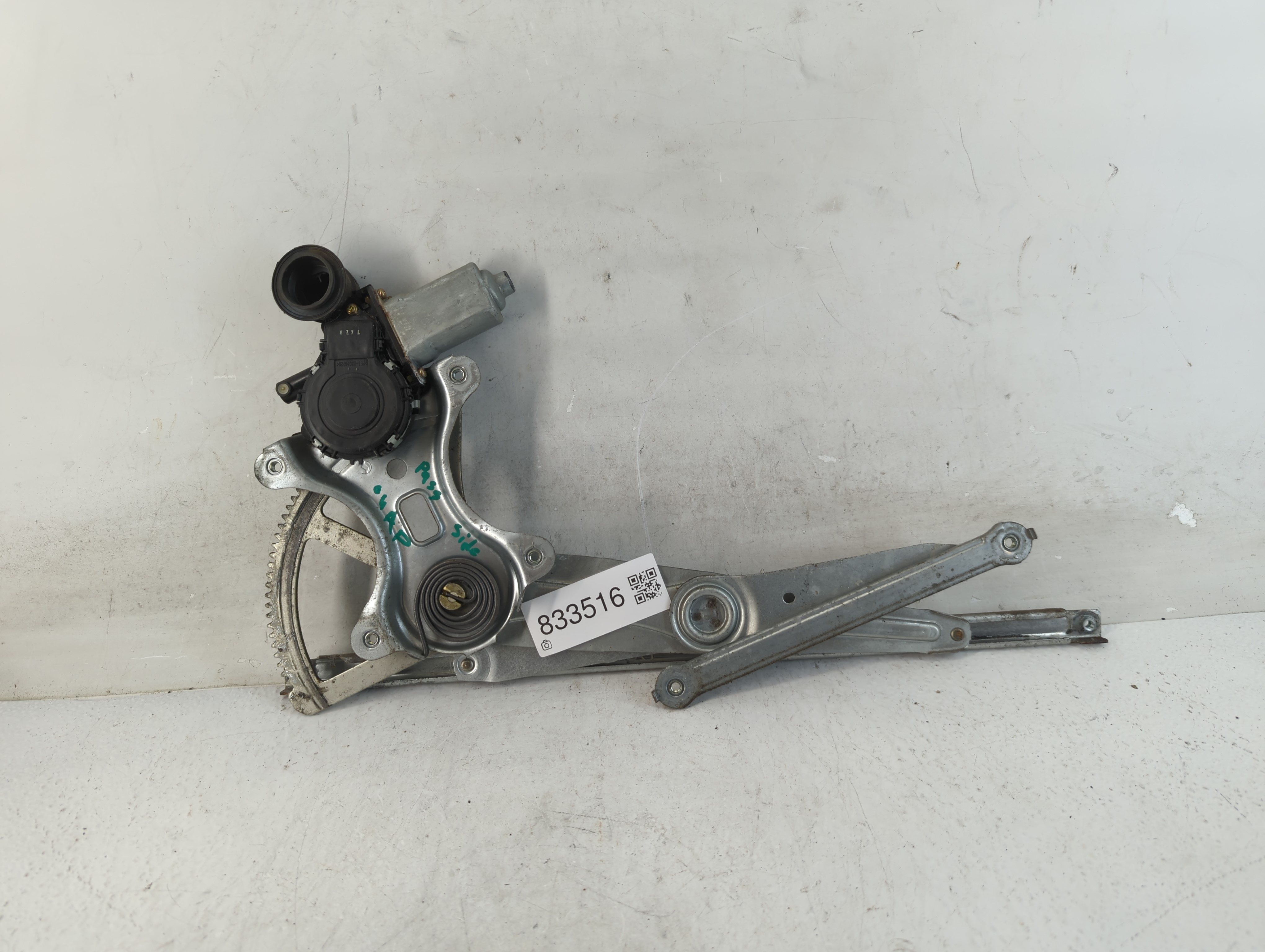2004-2006 Lexus Es330 Window Regulator Passenger Front 833516 - Oemusedautoparts1.com