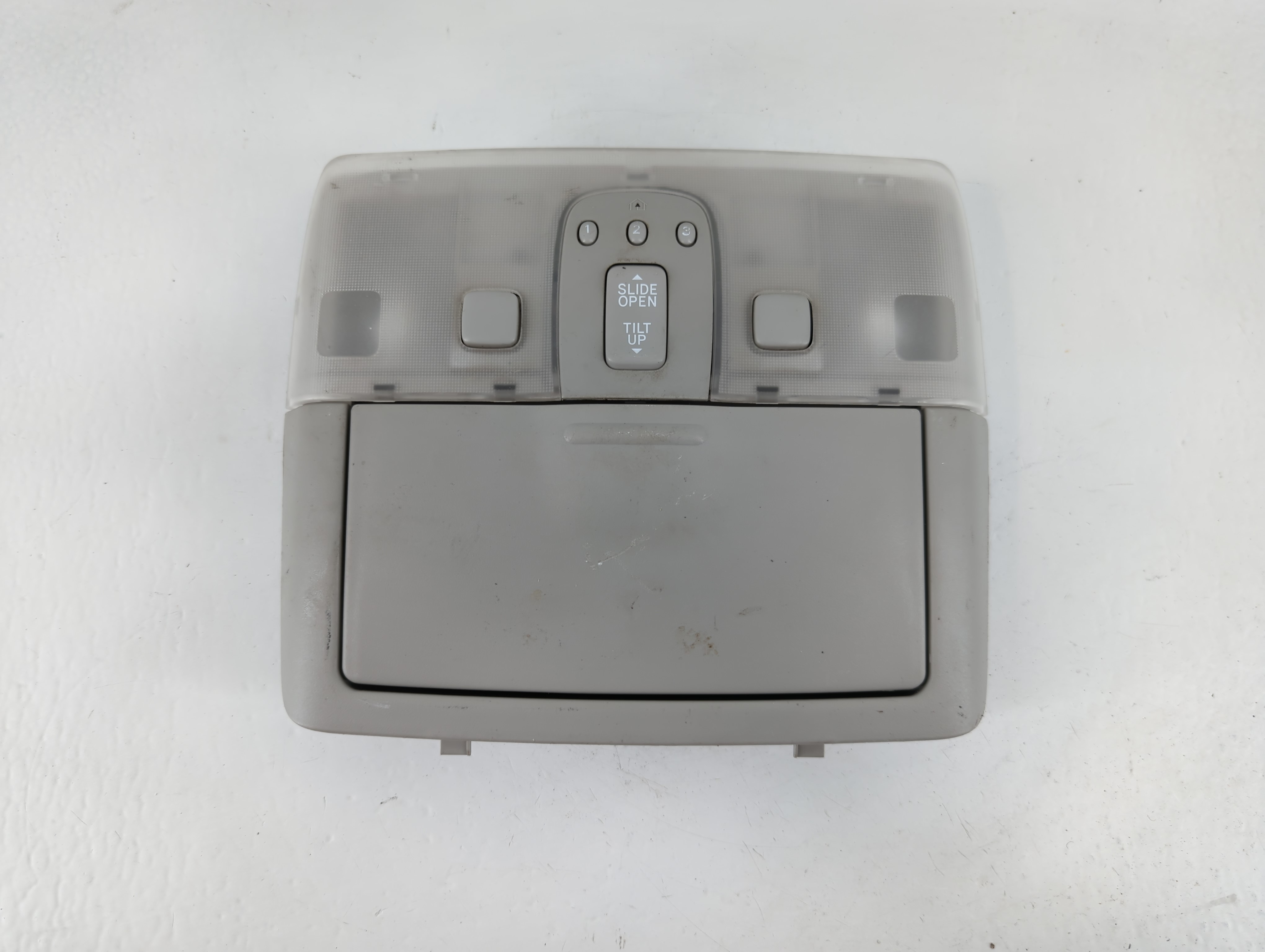 2004-2004 Lexus Es330 Overhead Roof Console Interior Dome Light 833560 - Oemusedautoparts1.com