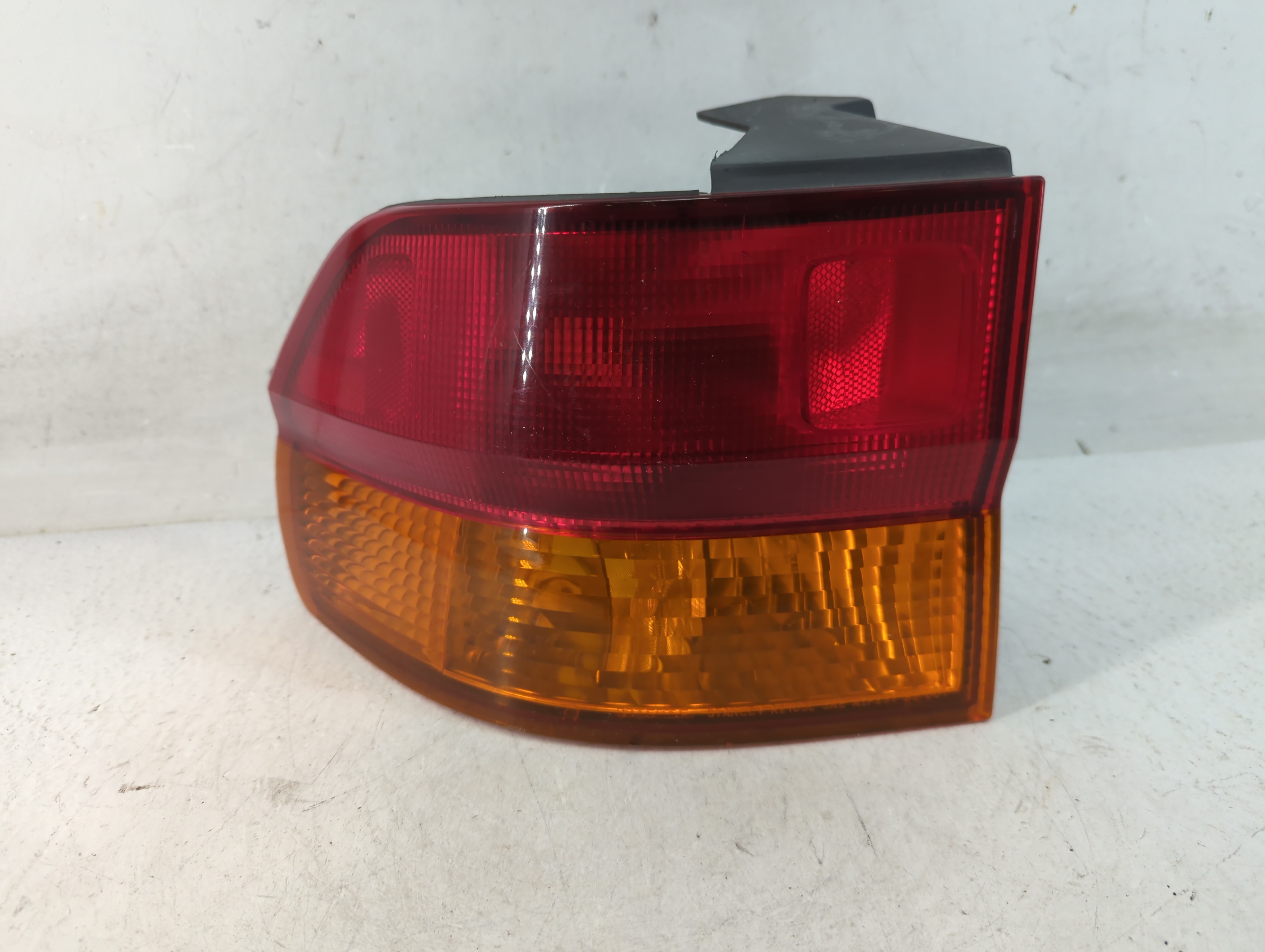 Picture of 2002-2004 Honda Odyssey Passenger Right Side Tail Light Taillight Oem 833721