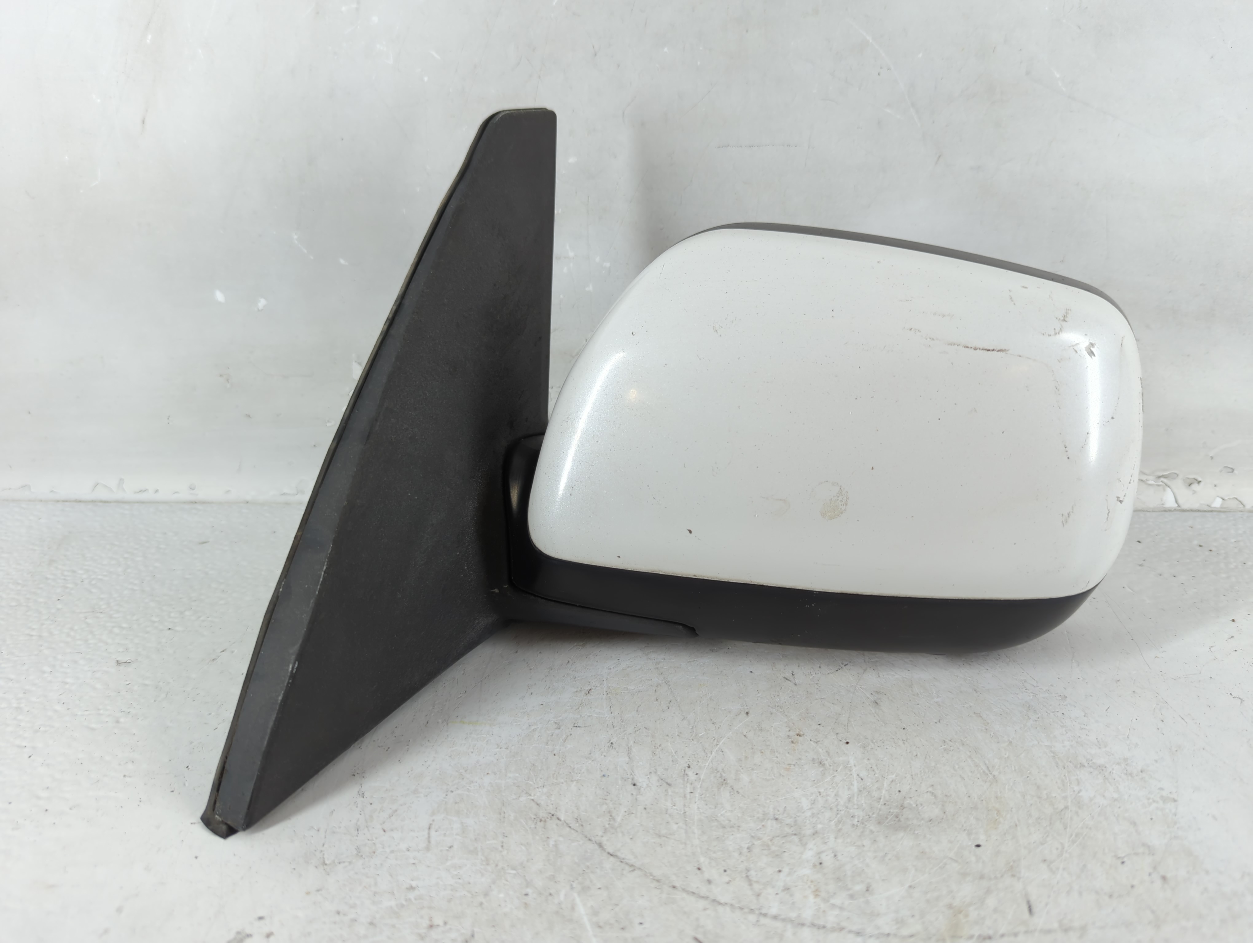 Picture of 2001-2003 Toyota Rav4 Driver Left Side View Manual Door Mirror White 834423