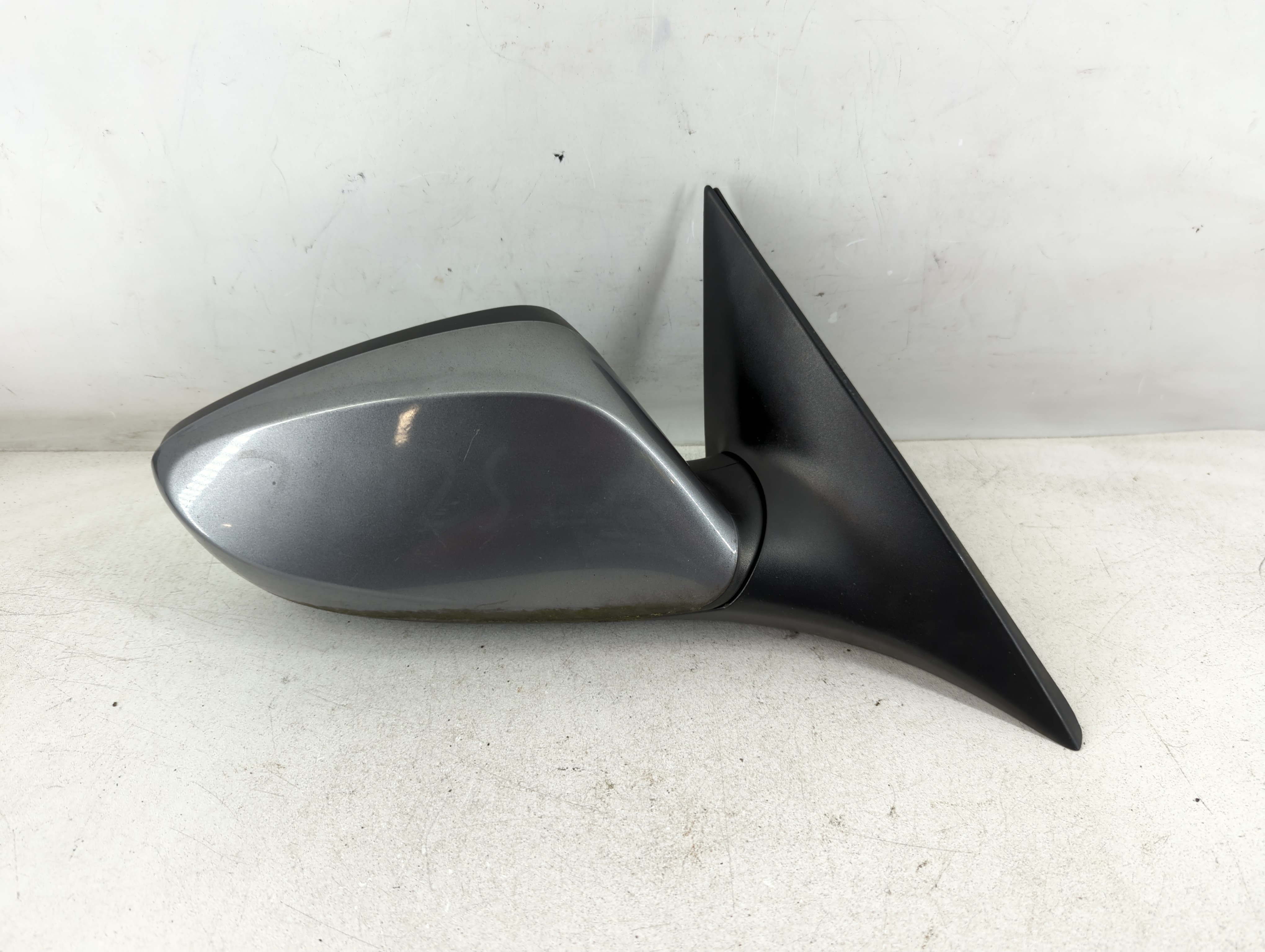 Picture of 2012 Hyundai Veloster Passenger Right Side View Manual Door Mirror 834571