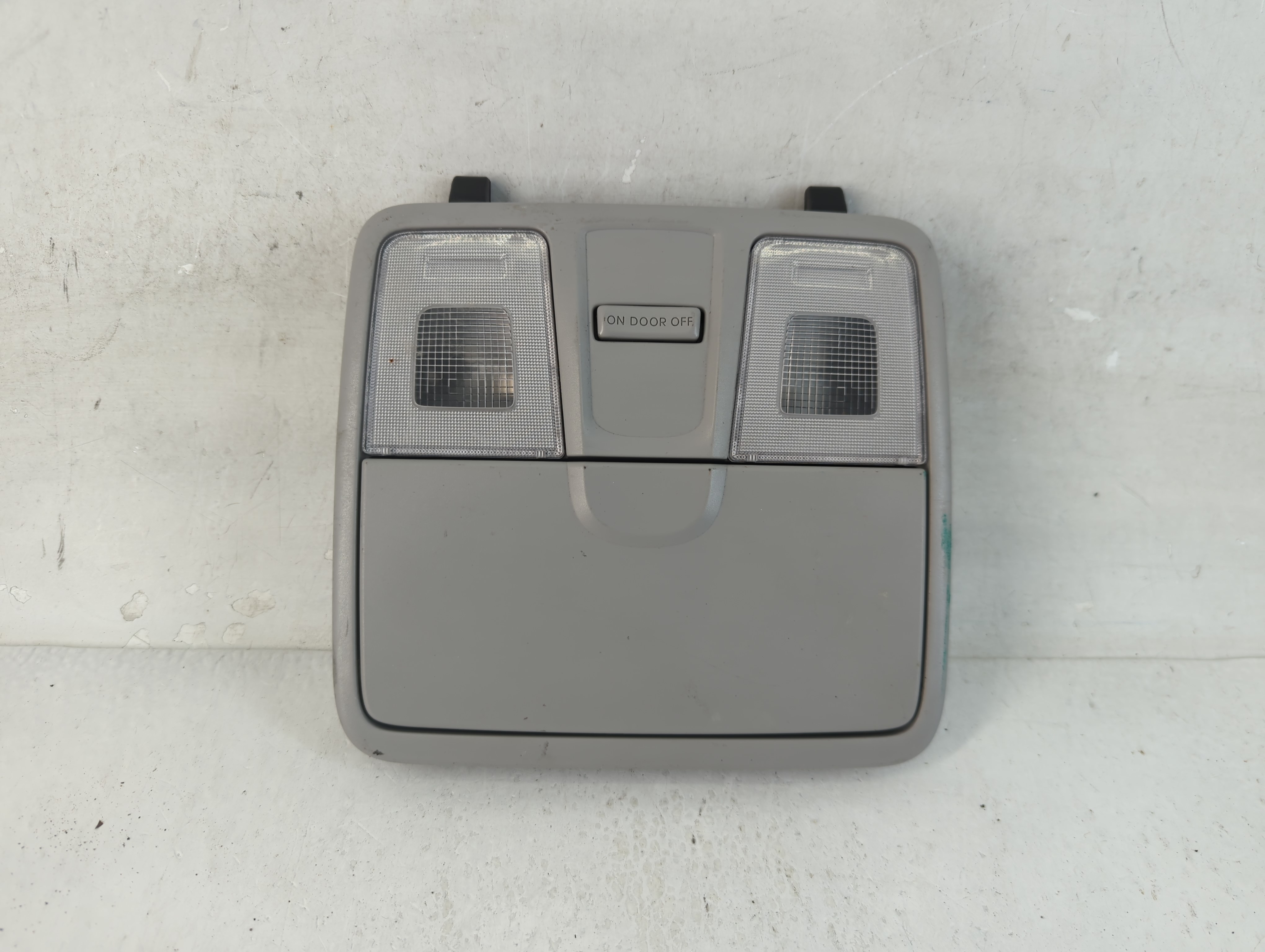 Picture of 2012-2014 Hyundai Veloster Overhead Roof Console Interior Dome Light 834637