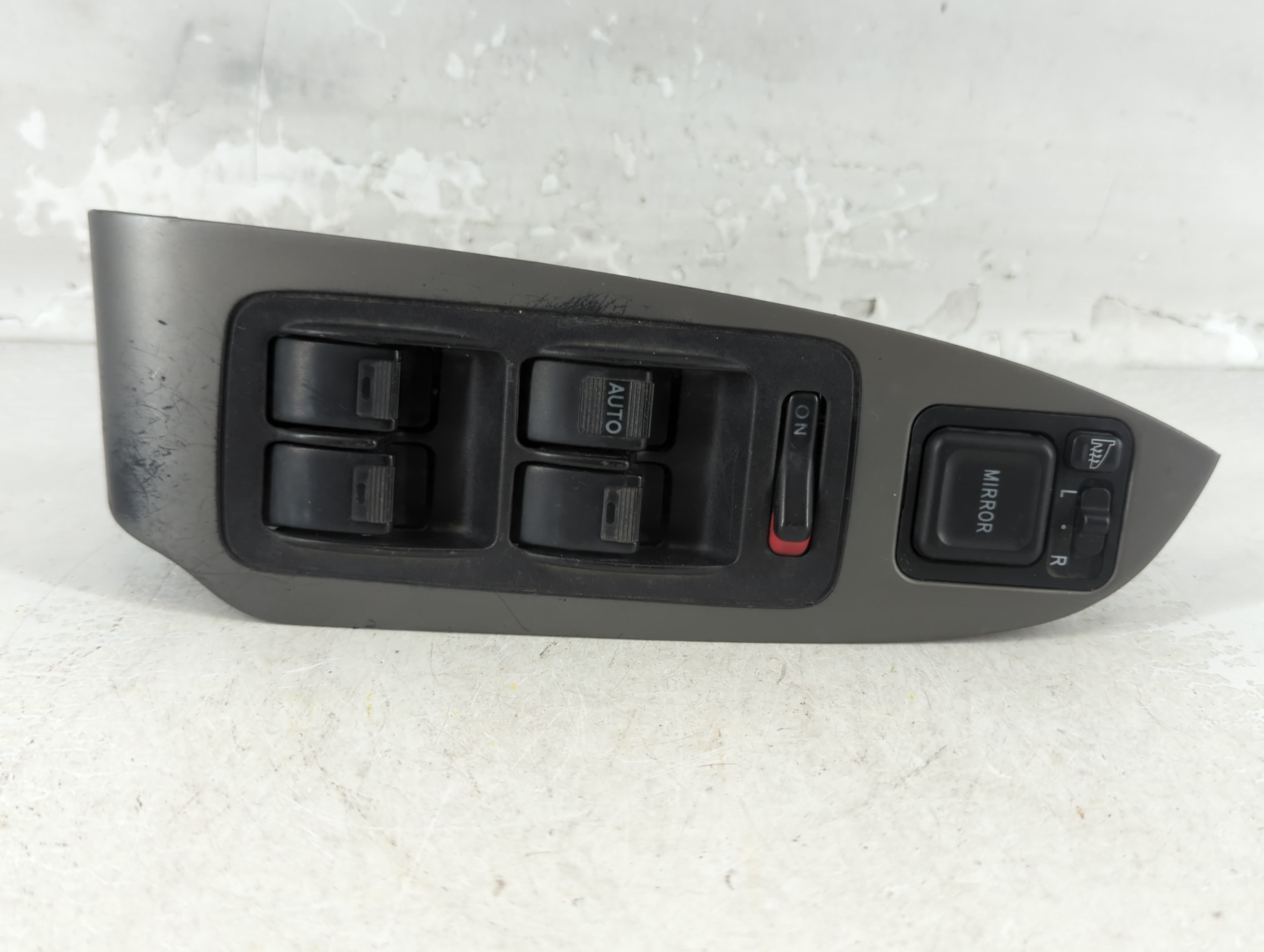 Picture of 2003-2005 Honda Pilot Driver Left Door Master Power Window Switch 834803