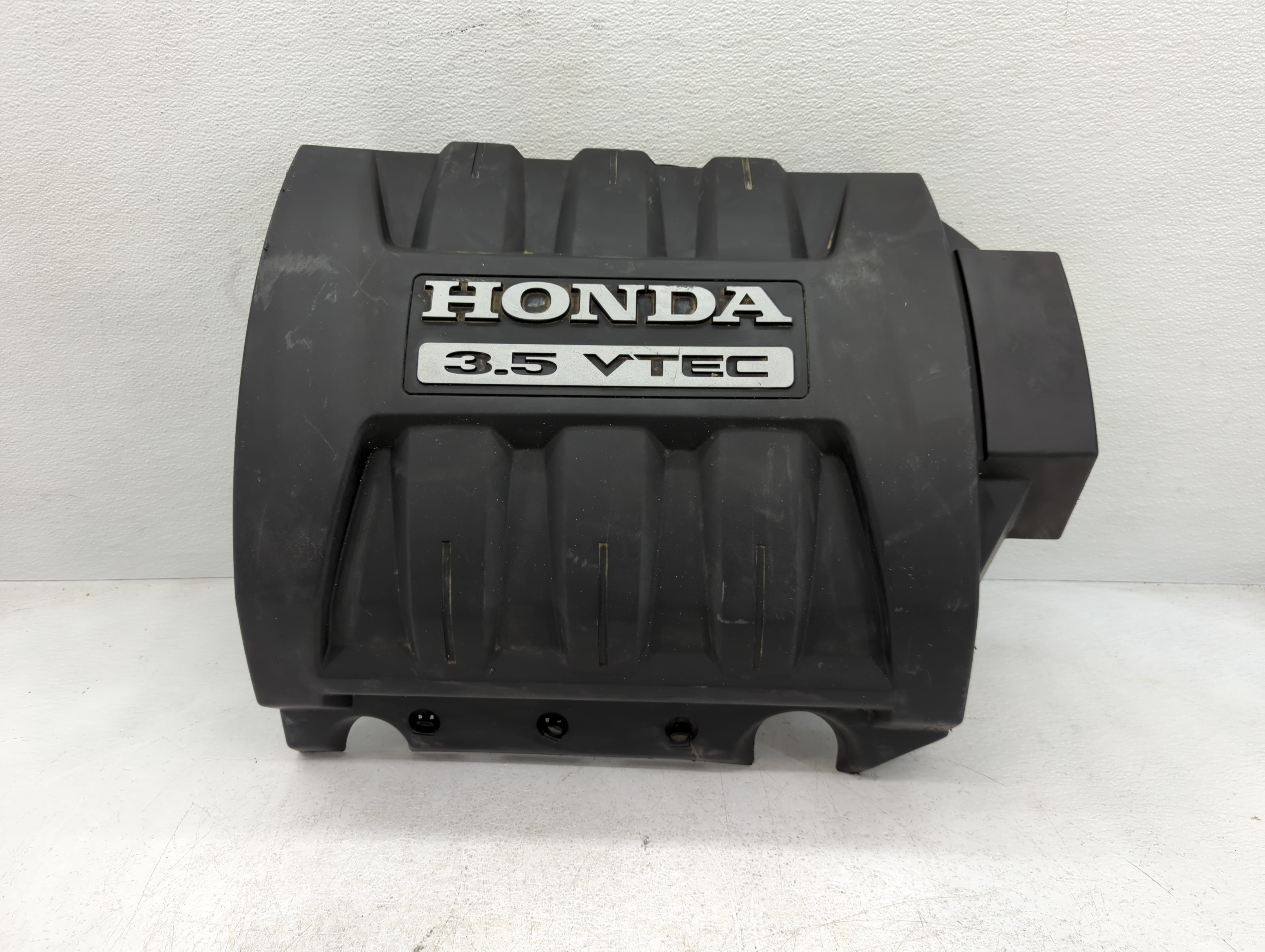 2005 Honda Pilot Engine Cover 834810 - Oemusedautoparts1.com