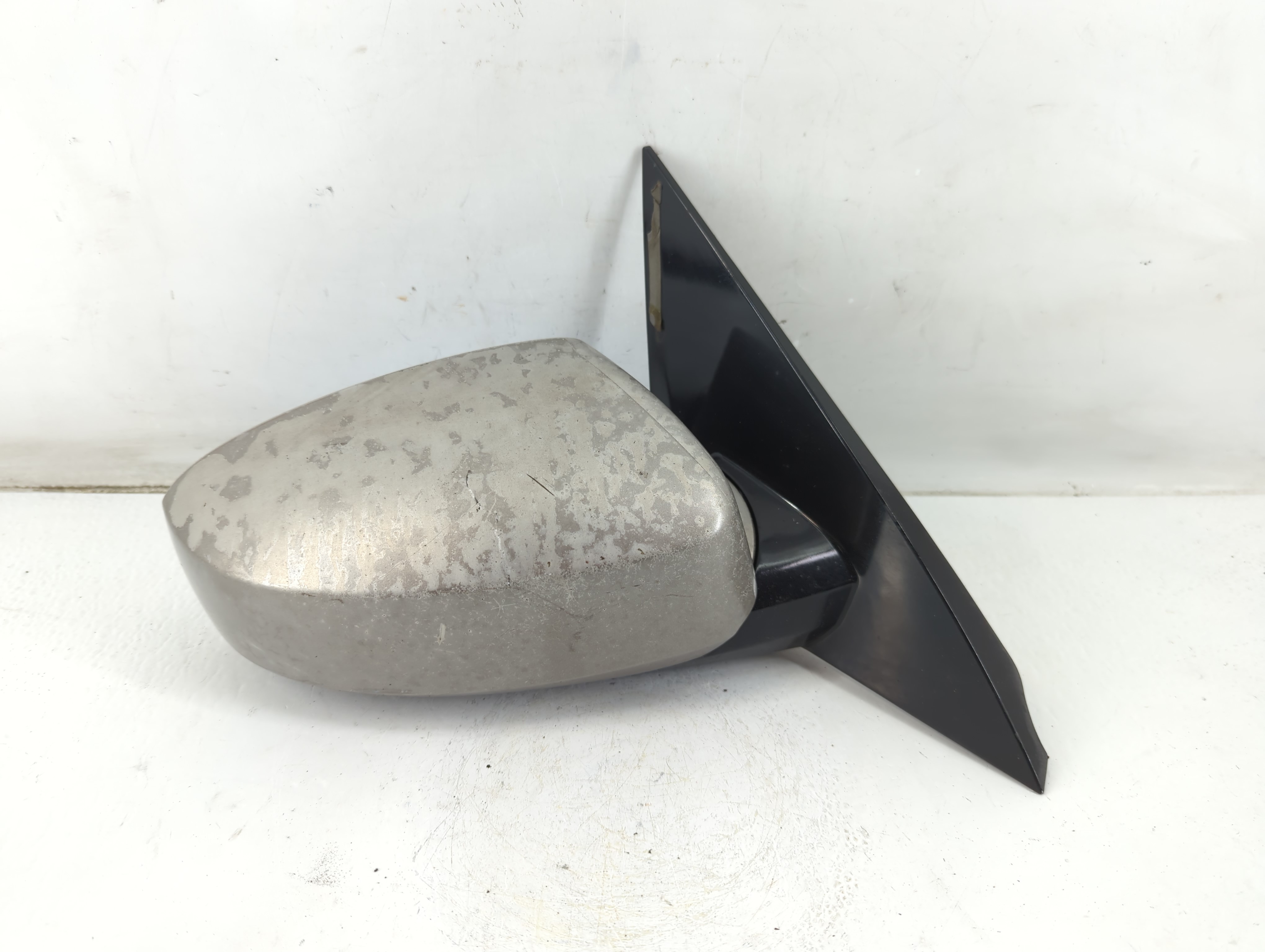 2004-2008 Nissan Maxima Passenger Right Side View Manual Door Mirror Grey 834850 - Oemusedautoparts1.com