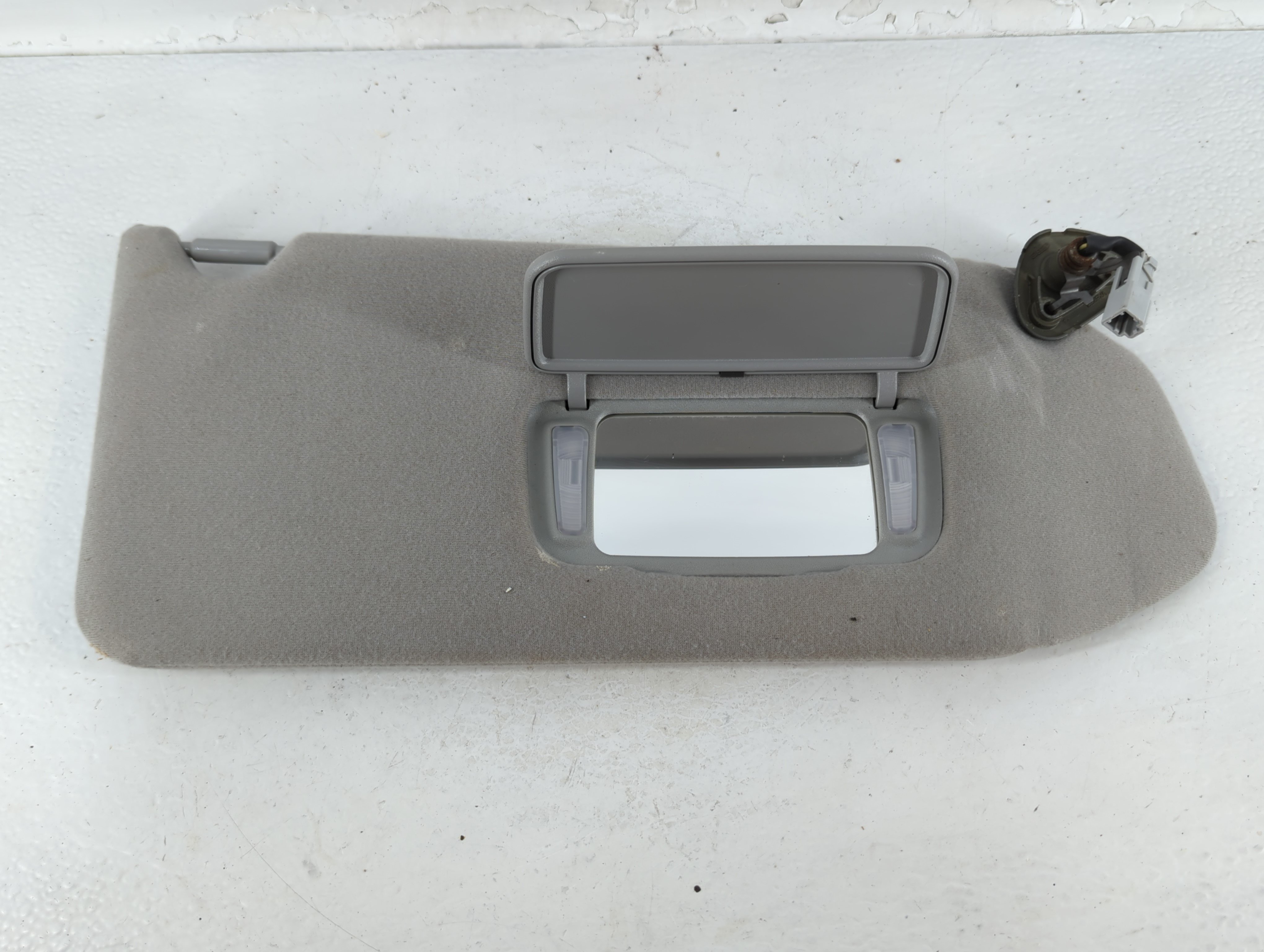 2003-2004 Honda Pilot Passenger Sun Visor Mirror Right Sunvisor 835003 - Oemusedautoparts1.com