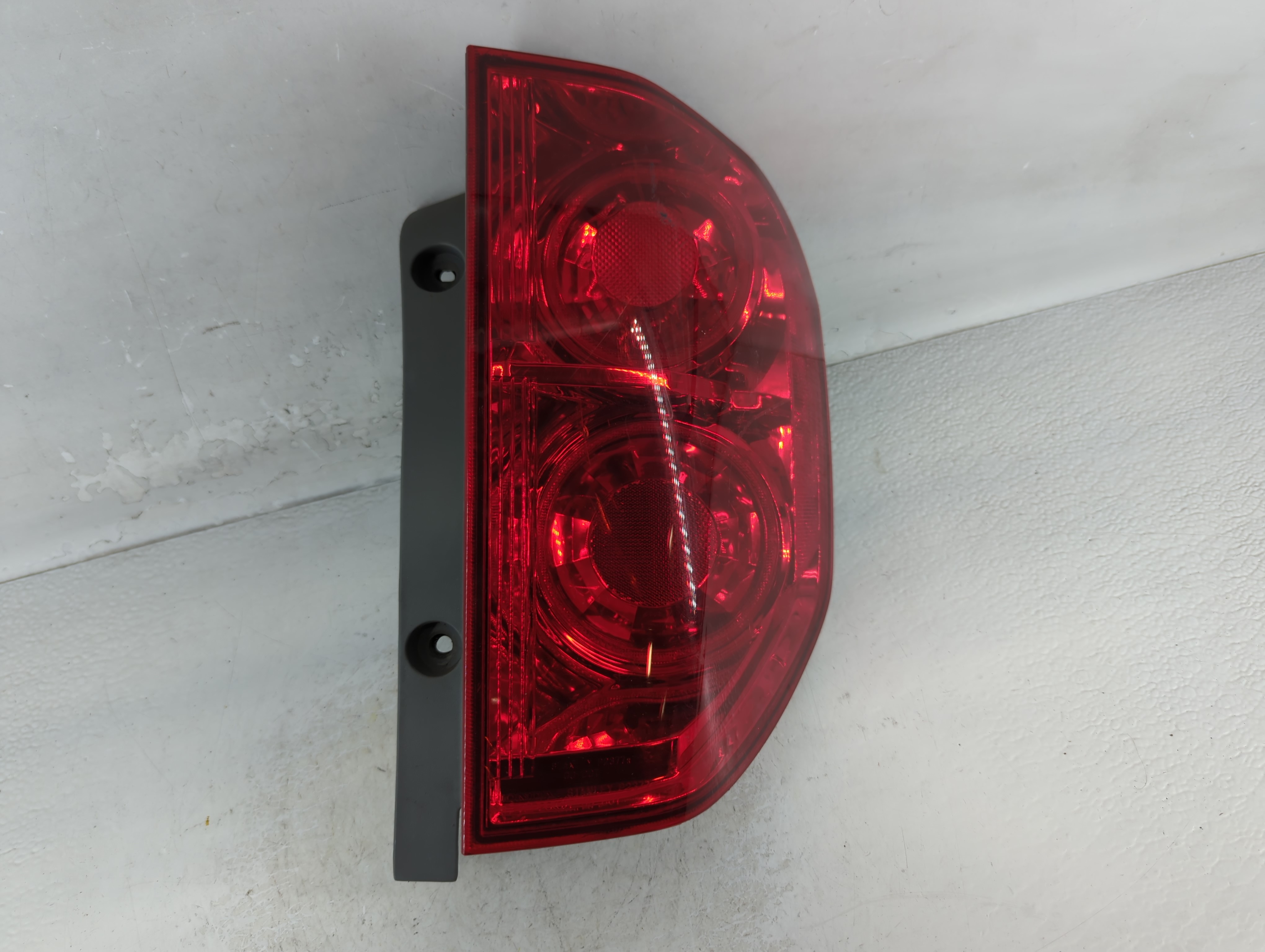 2003-2005 Honda Pilot Passenger Right Side Tail Light Taillight Oem 835006 - Oemusedautoparts1.com