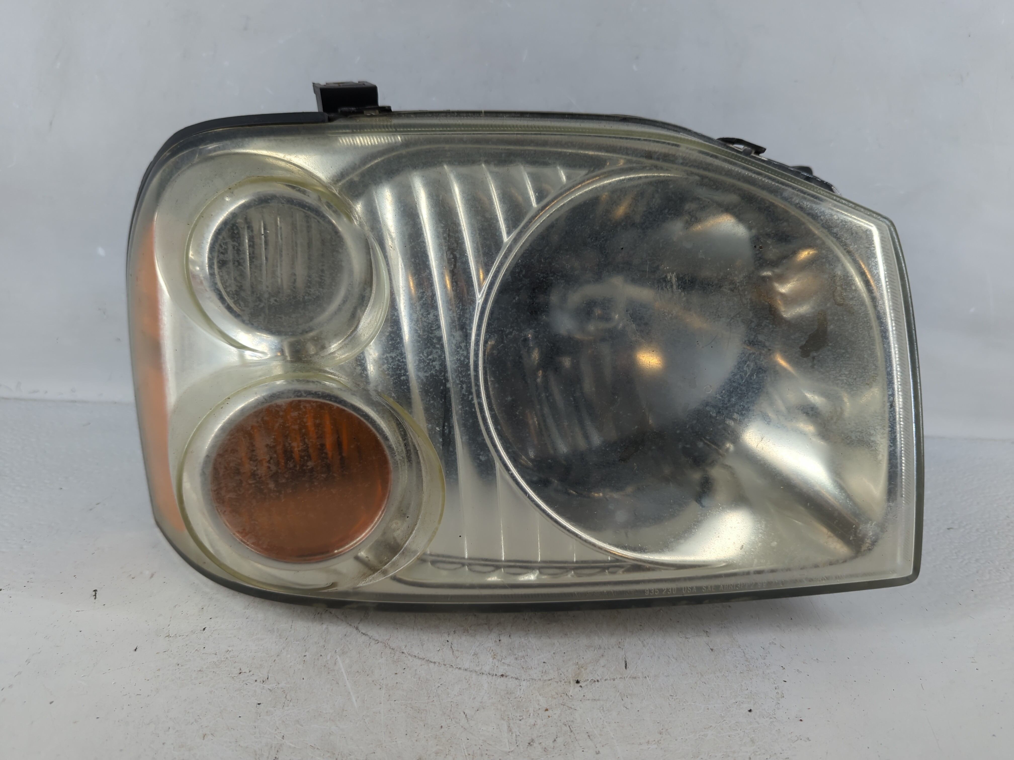 2001-2004 Nissan Frontier Passenger Right Oem Head Light Headlight Lamp 835219 - Oemusedautoparts1.com