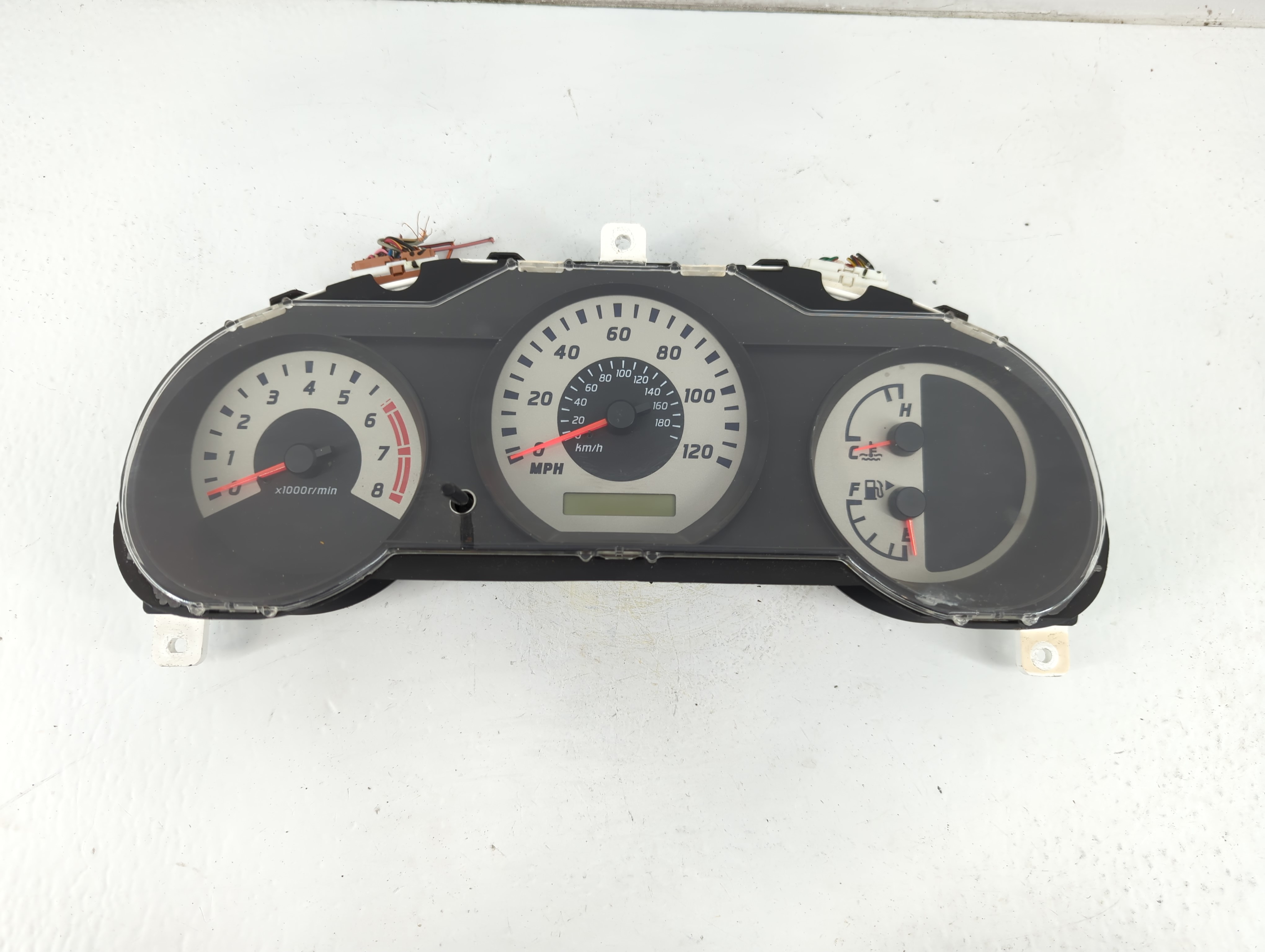 2004-2004 Nissan Frontier Speedometer Instrument Cluster Gauges 835225 - Oemusedautoparts1.com