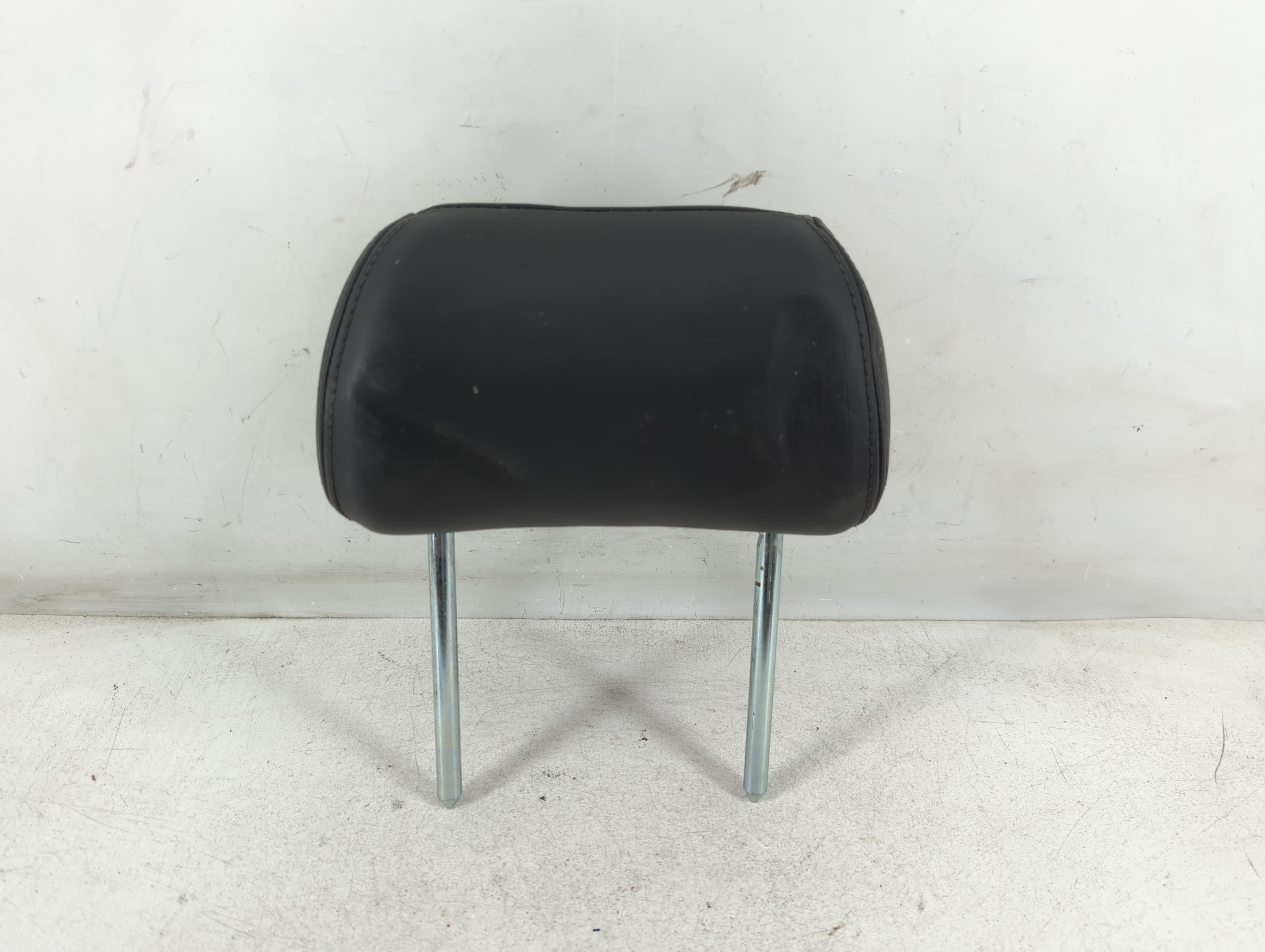 Picture of 2002-2008 Jaguar X-type Headrest Head Rest Rear Center Seat Black 835449