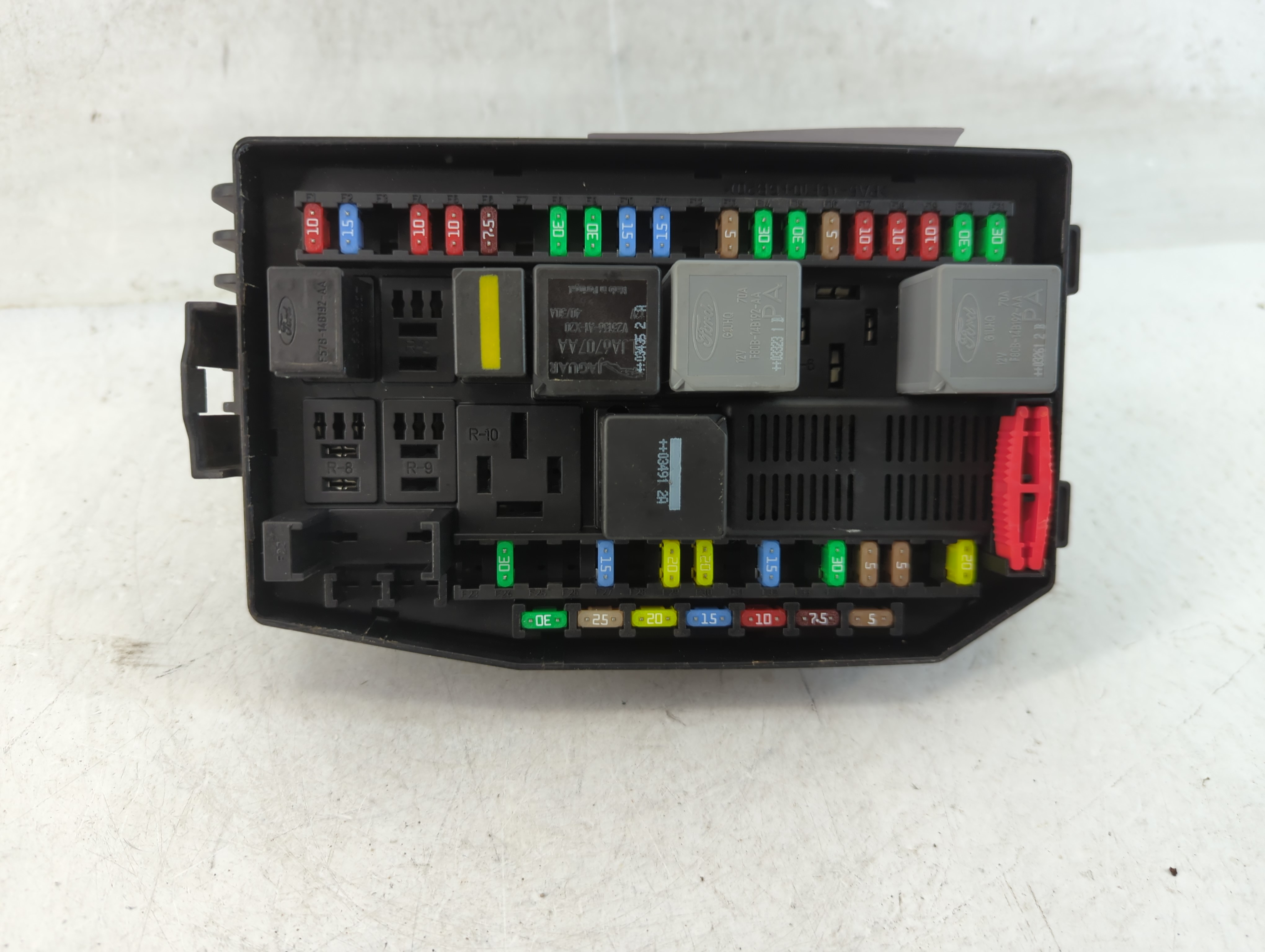 2003-2008 Jaguar X-type Fusebox Fuse Box Relay Module 835450 - Oemusedautoparts1.com