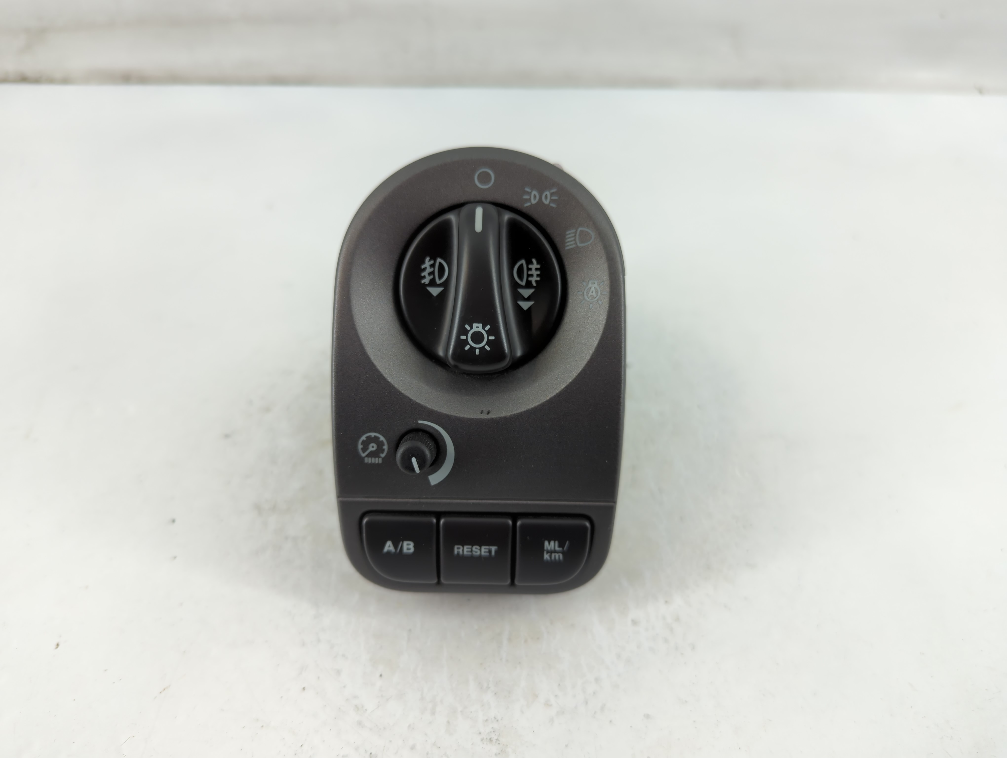 Picture of 2004 Jaguar X-type Headlight Head Light Switch Lamp Control 4x43 11654 835477