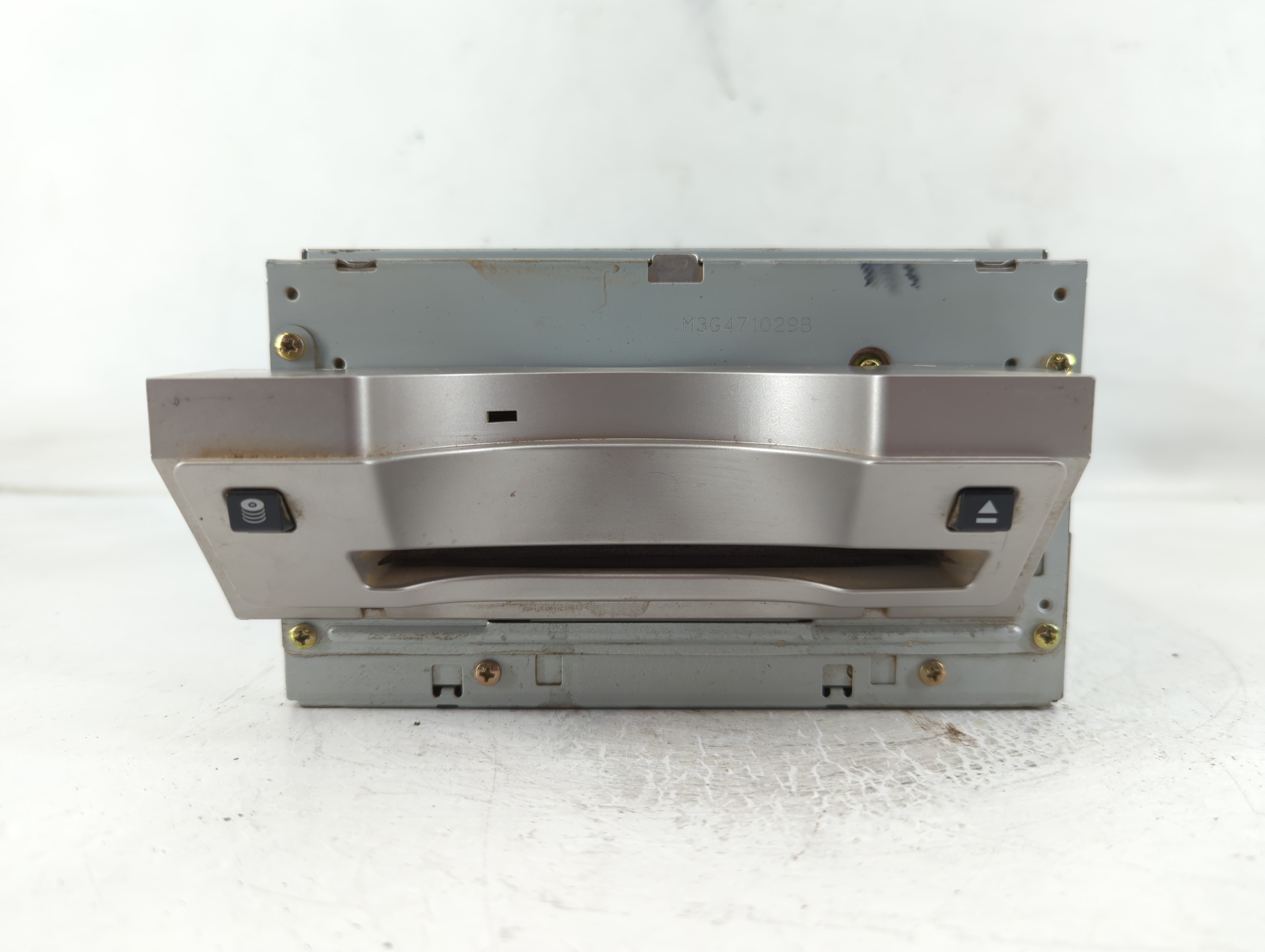 2006-2006 Nissan Quest Am Fm Cd Player Radio Receiver 835568 - Oemusedautoparts1.com