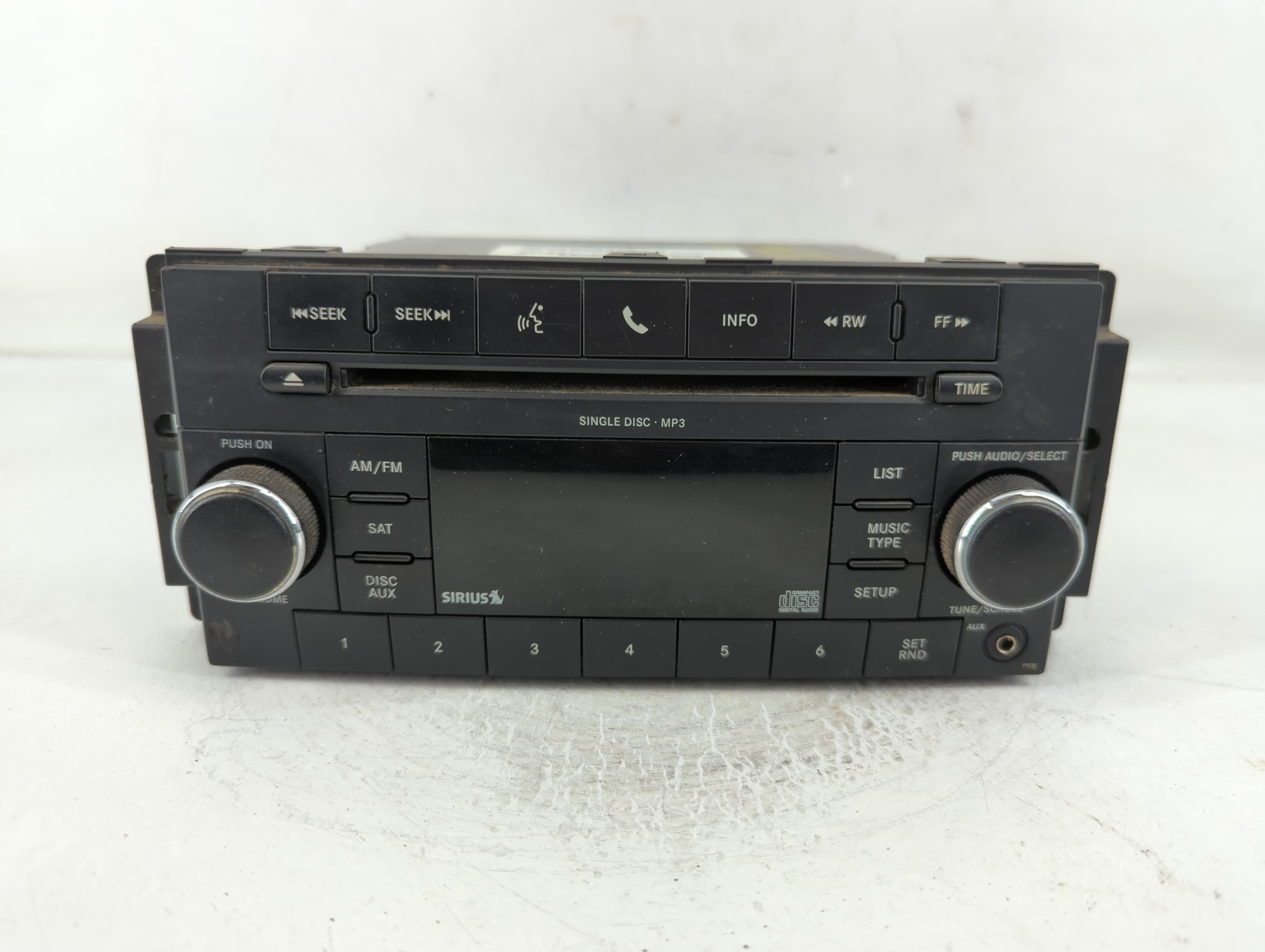 2008-2011 Dodge Nitro Am Fm Cd Player Radio Receiver 835636 - Oemusedautoparts1.com