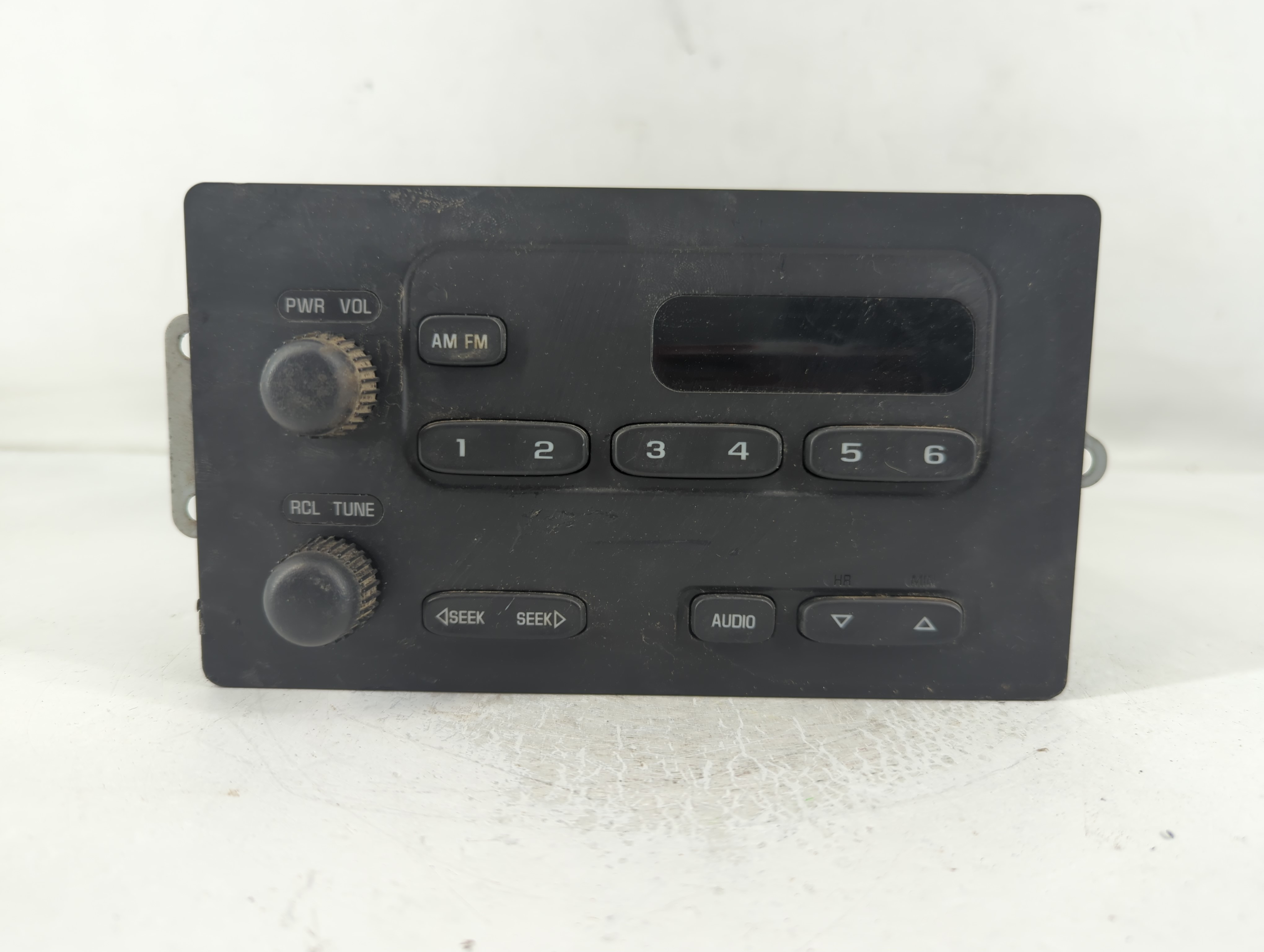 2003-2007 Chevrolet Silverado 1500 Am Fm Cd Player Radio Receiver 835691 - Oemusedautoparts1.com