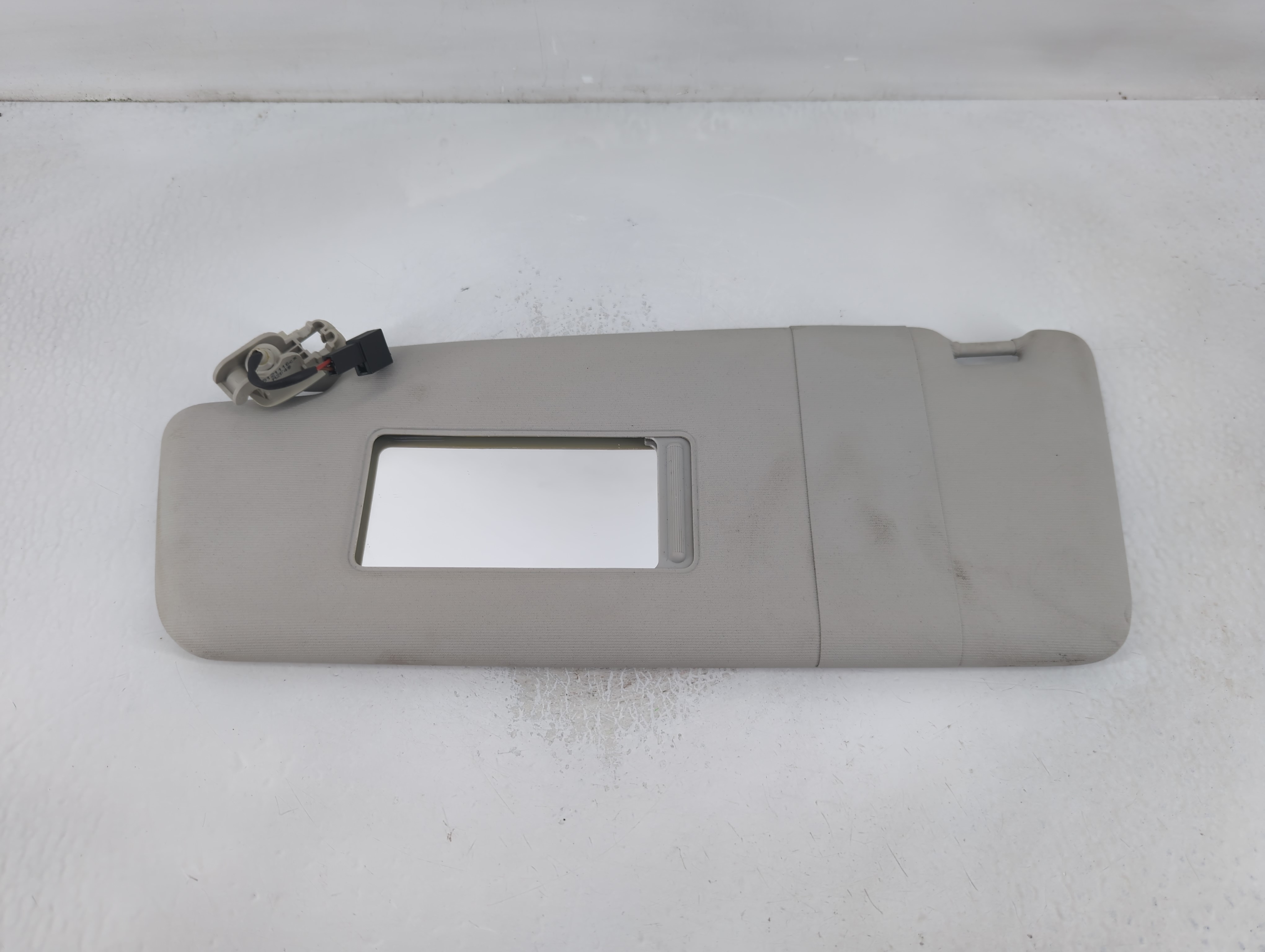 2012-2020 Volkswagen Passat Driver Sun Visor Mirror Left Sunvisor Grey 835752 - Oemusedautoparts1.com