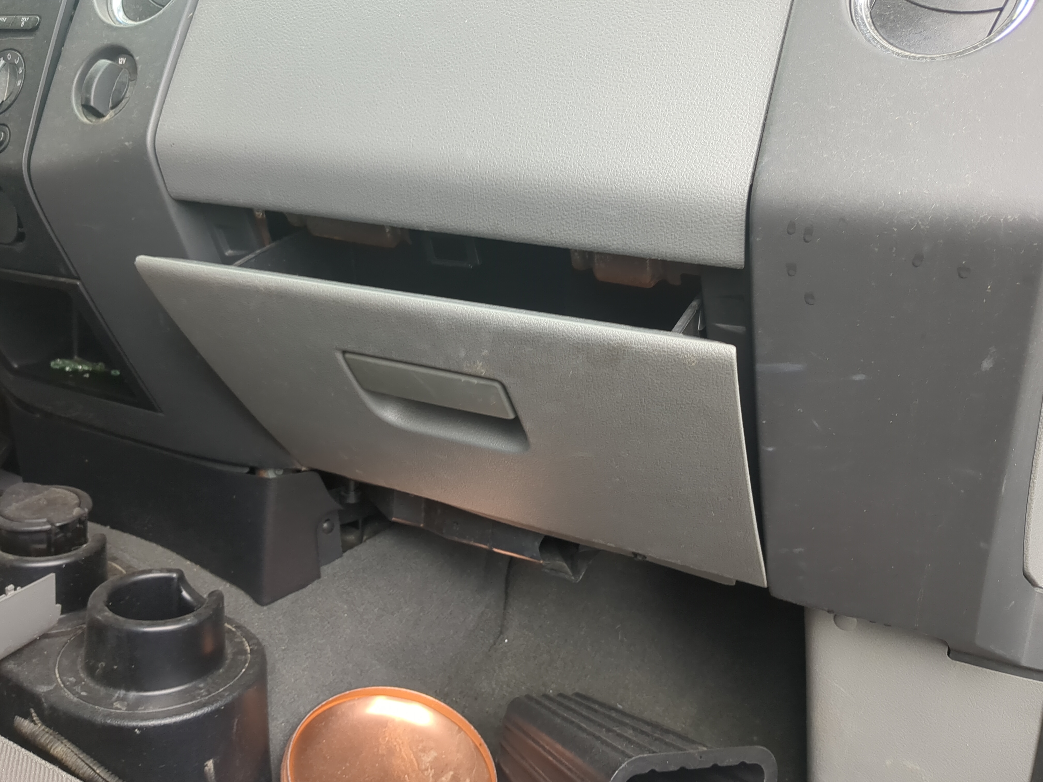 2005 Ford Ford F150 Pickup Passenger Glove Box Door Storage Compartment 835809 - Oemusedautoparts1.com