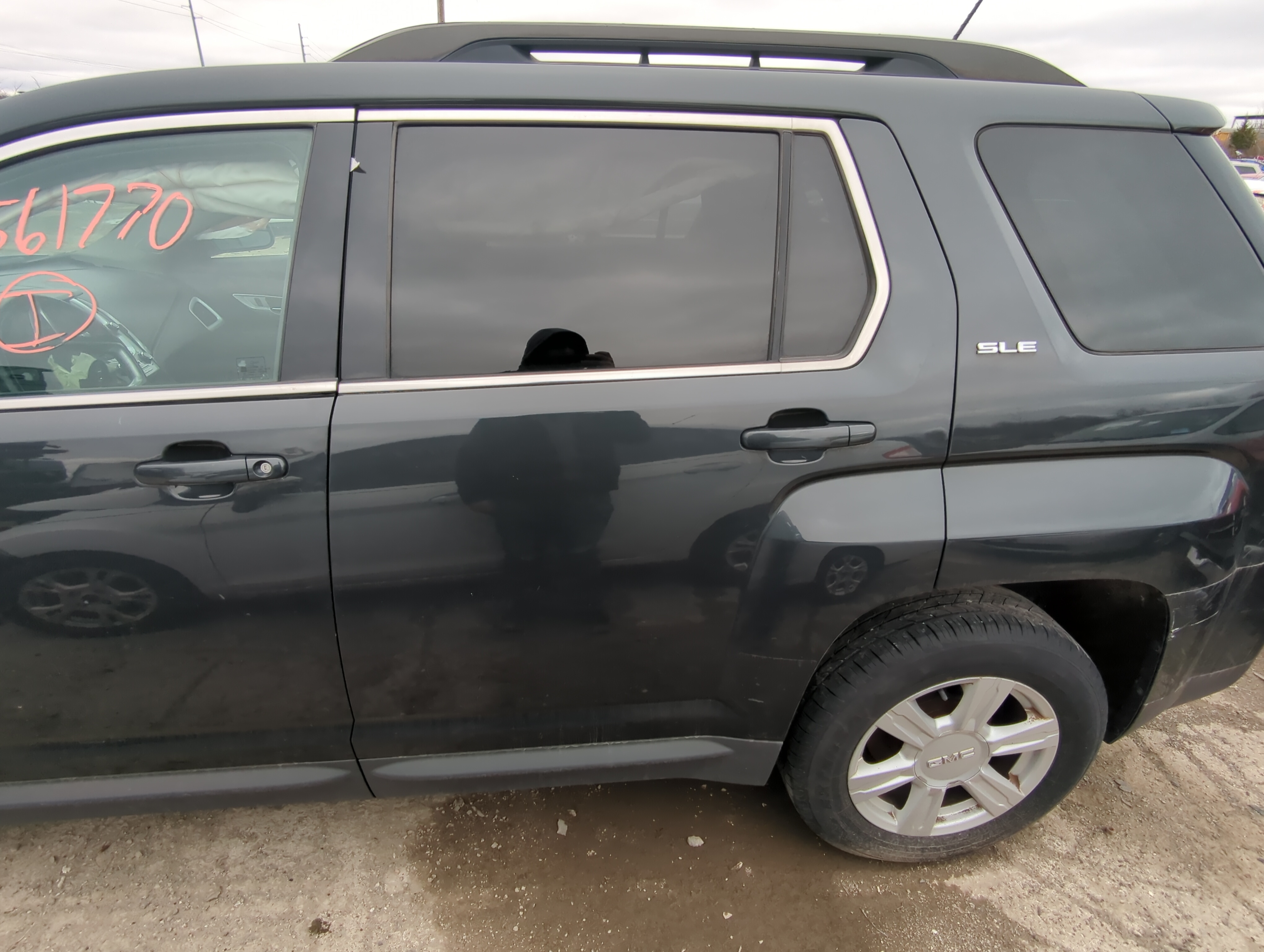 Picture of 2010-2015 Gmc Terrain Driver Rear Door Oem 835919