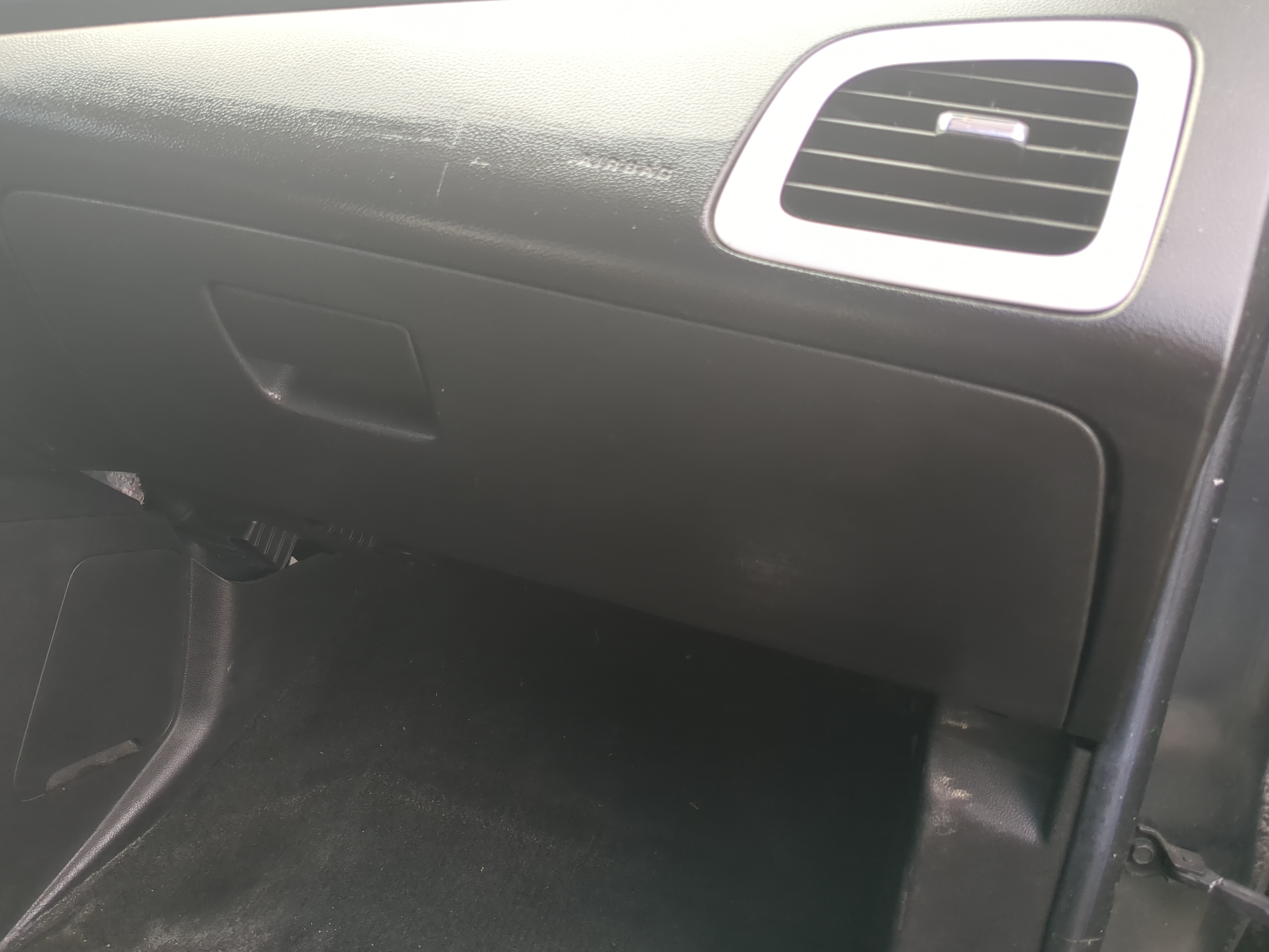 2014 Gmc Terrain Passenger Glove Box Door Storage Compartment 835988 - Oemusedautoparts1.com