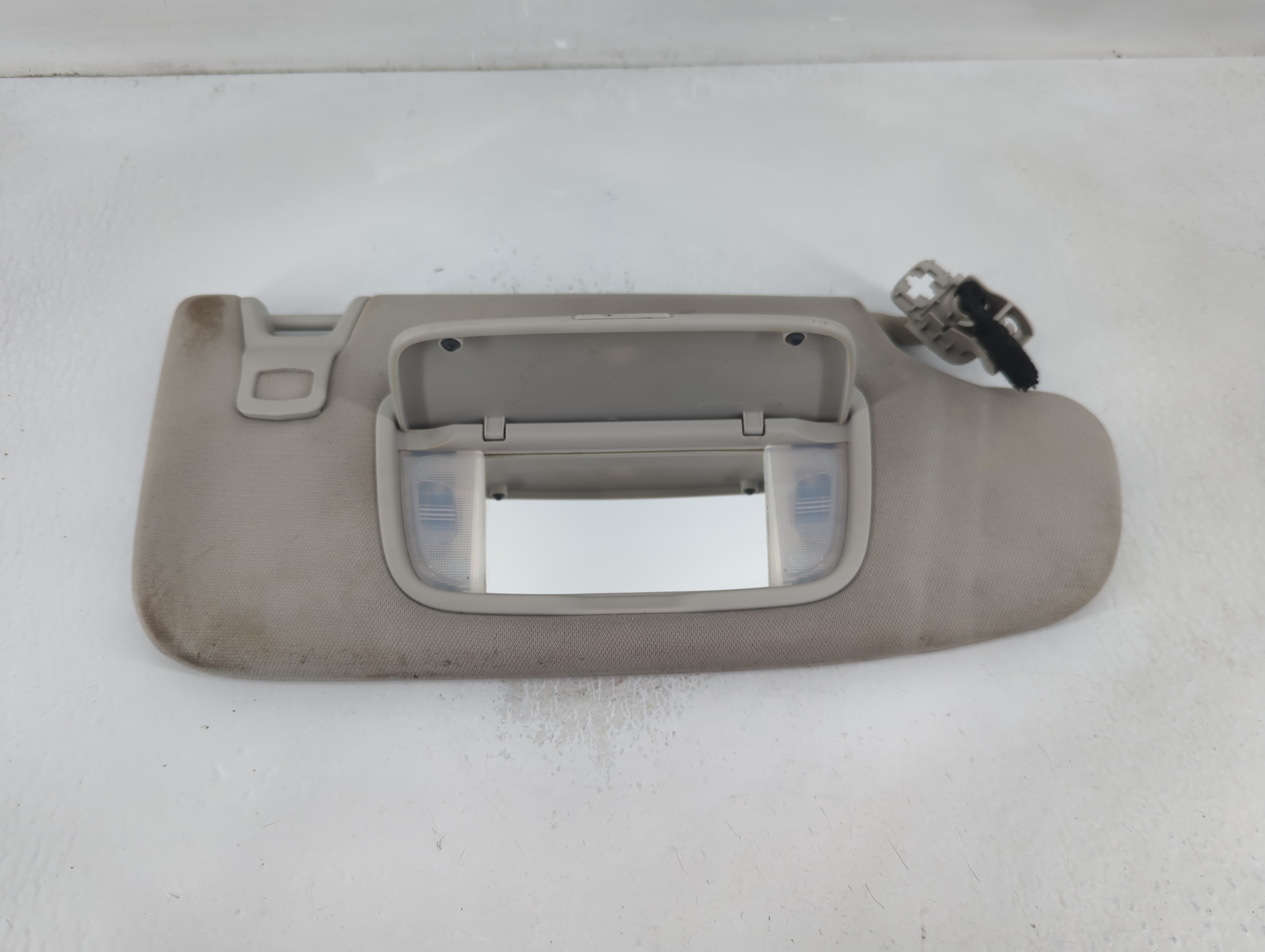 2013-2014 Ford Fusion Passenger Sun Visor Mirror Right Sunvisor Green 836146 - Oemusedautoparts1.com